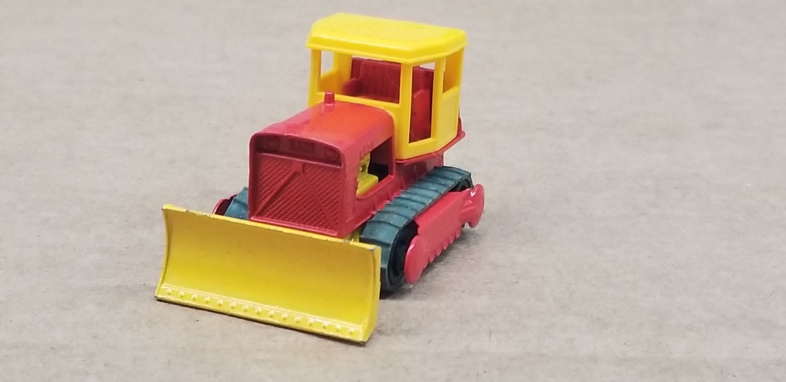 1968 Matchbox Lesney No. 16 Case Tractor Super Nice Original Tracks Shelf A1