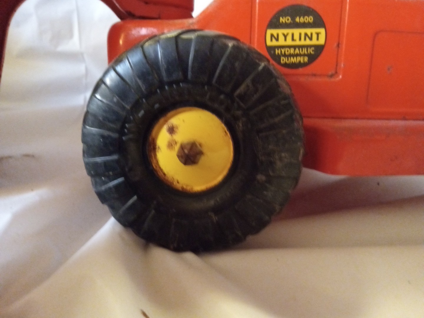 Nylint Dump Truck pressed steel hydraulic Haul Truck Dumper No. 4600 Orange