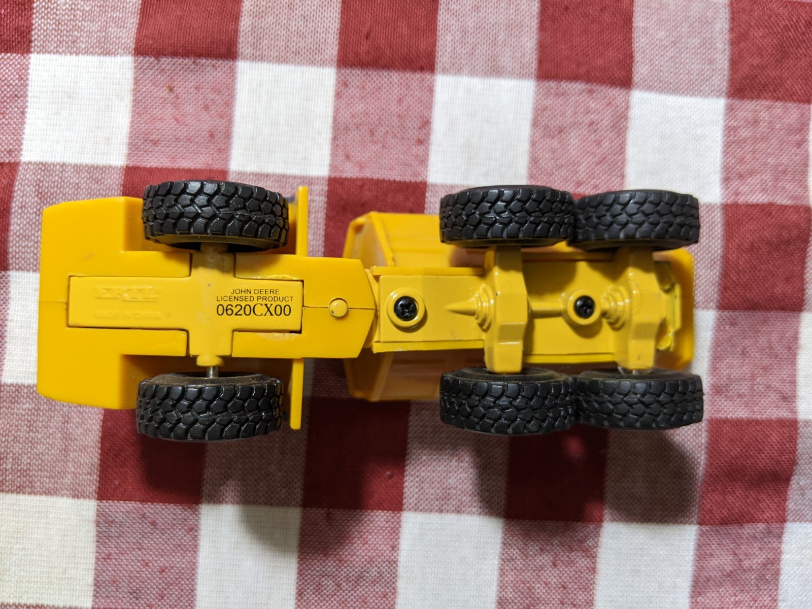 Ertl John Deere Licensed 0620CX00 Dump Truck Vintage Toys Collectors Farm