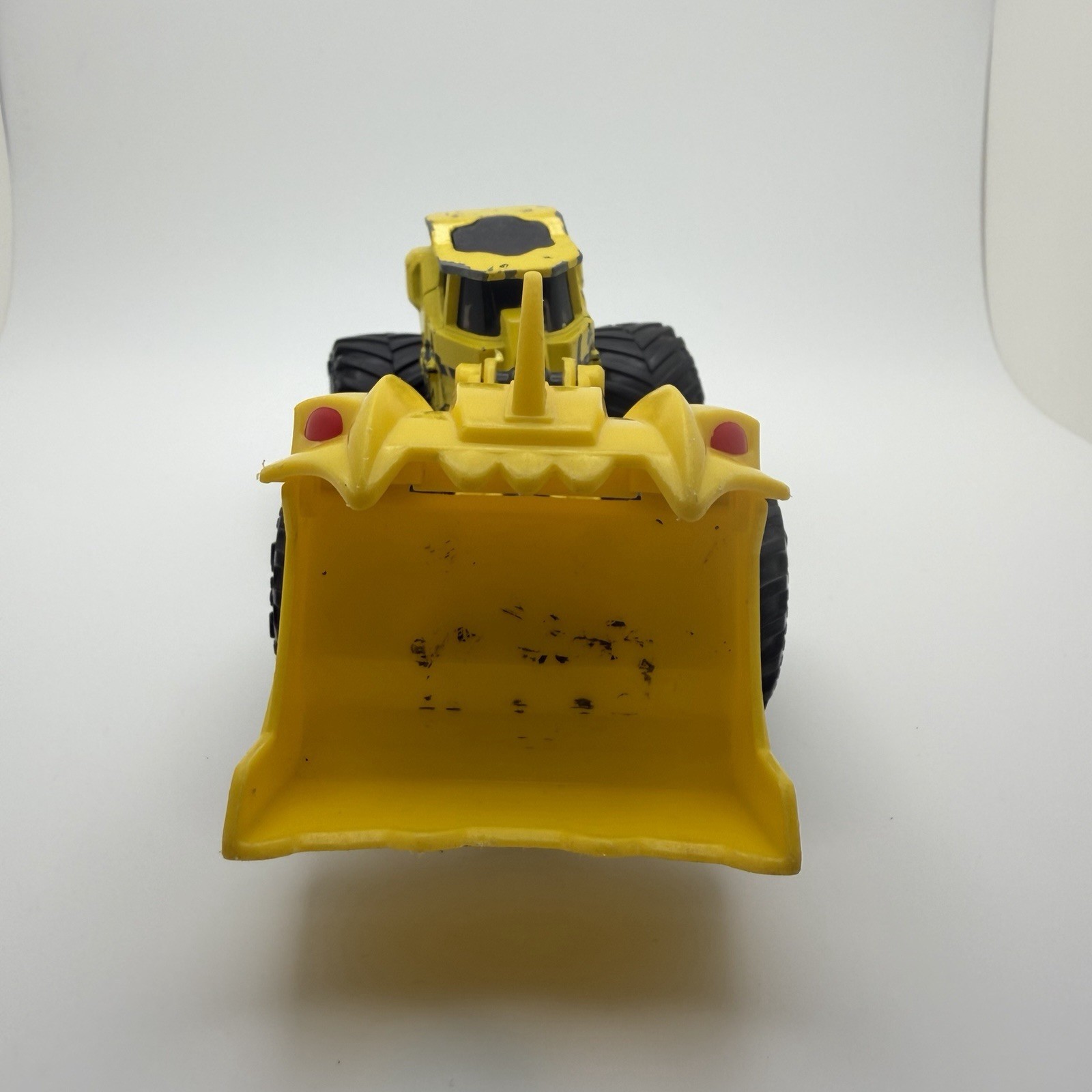 Hot Wheels Monster Trucks Rhinomite Yellow Construction Bulldozer Monster Truck