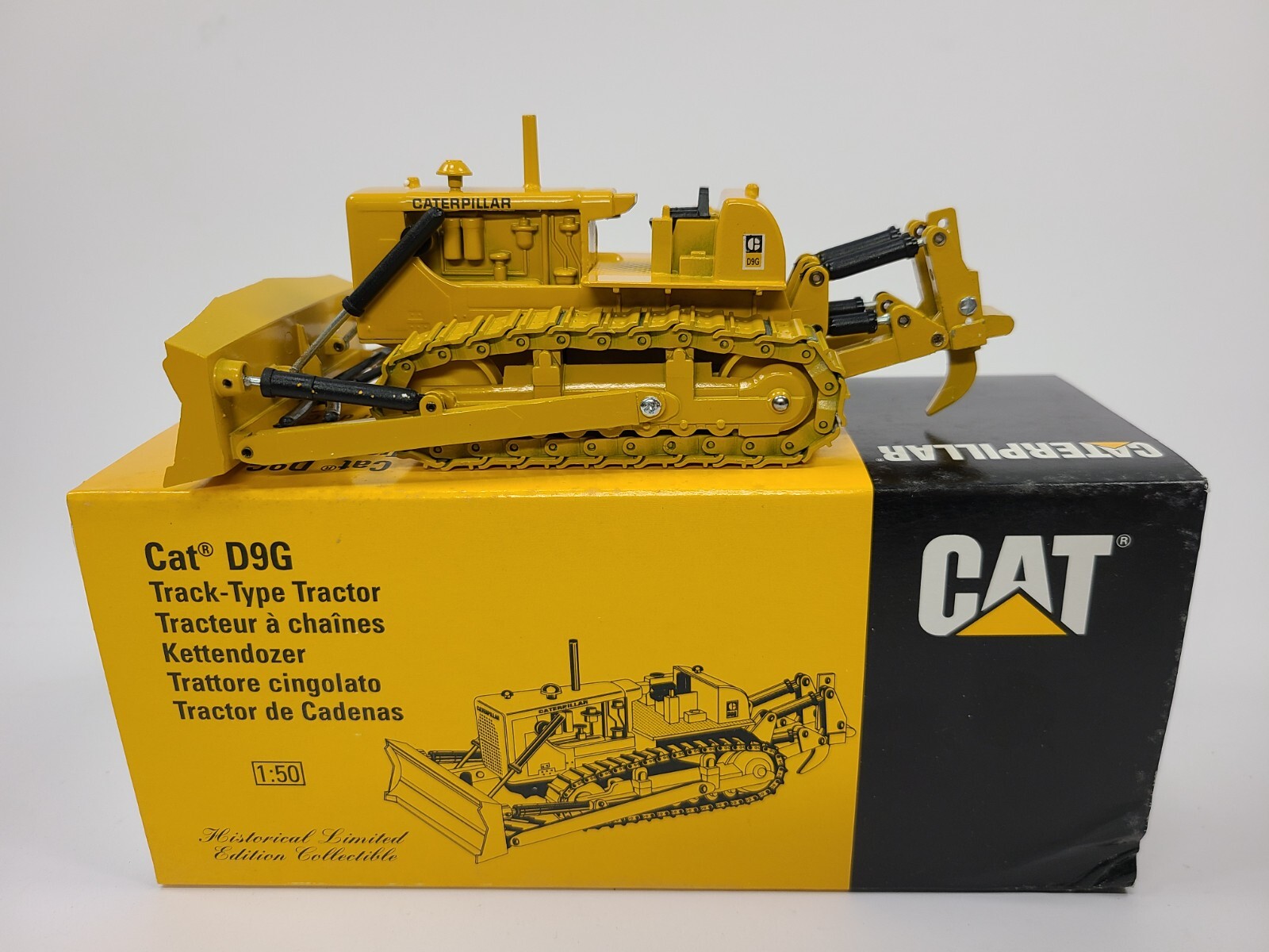 Caterpillar Cat D9G Dozer Ripper Metal Tracks Conrad 1:50 Scale Model #2874 New