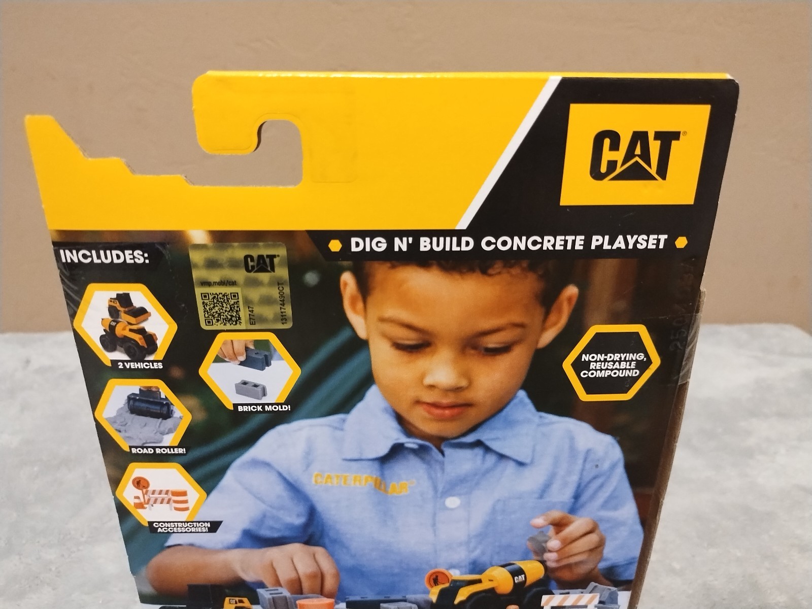 Cat Dig N Build