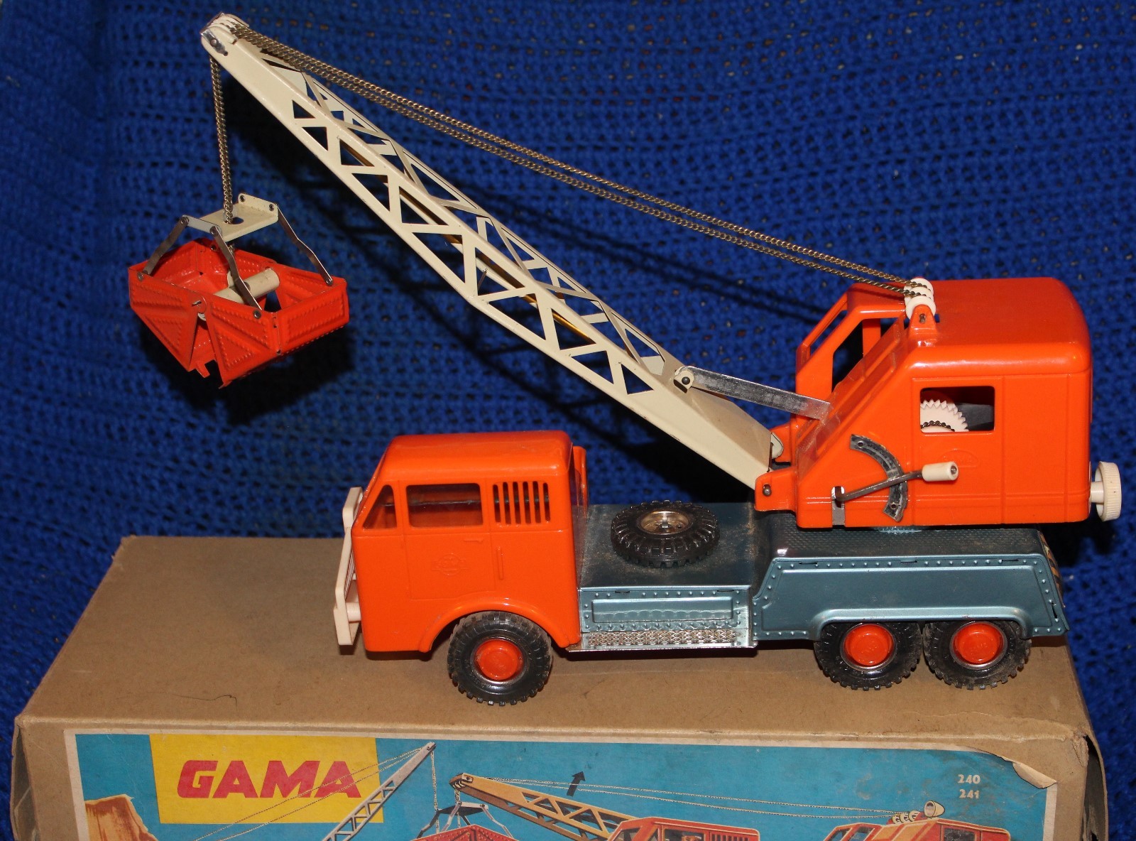 Vinatge Western German Gama Steel Bucket Clam Shell Crane Truck with Box