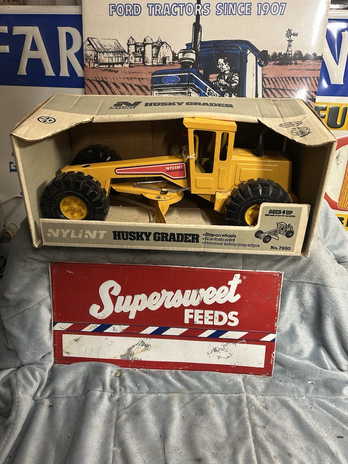 Nylint Husky Road Grader w/Box 😎