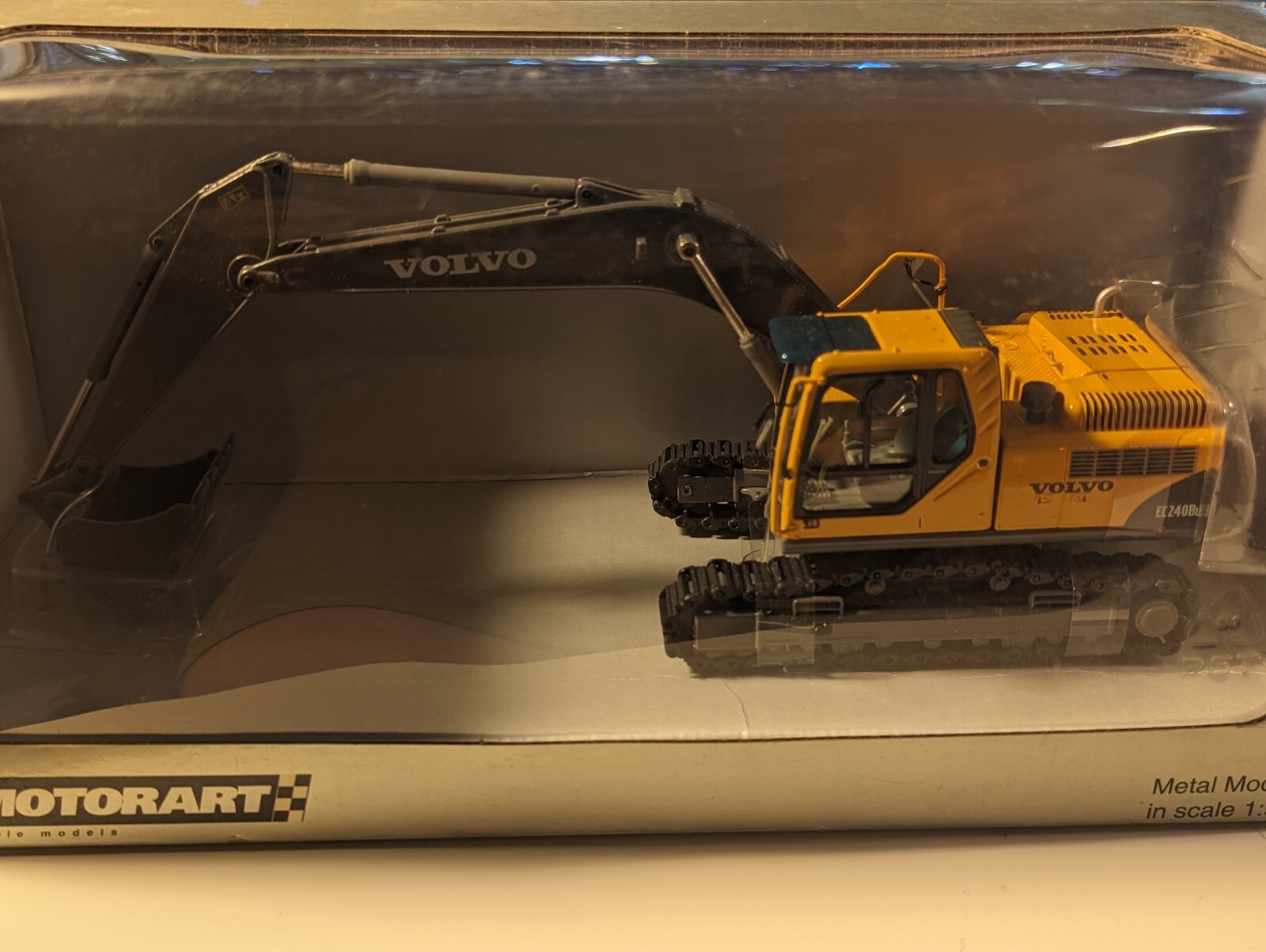 *New* Volvo EC240BLC Excavator – Motorart 1:50 Diecast Model Art.nr 13034
