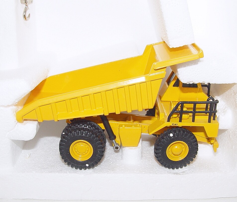 Joal Spain 1:50 CATERPILLAR PIPE LAYER C-591 & 1:70 DUMP TRUCK #381 MIB`85 RARE!