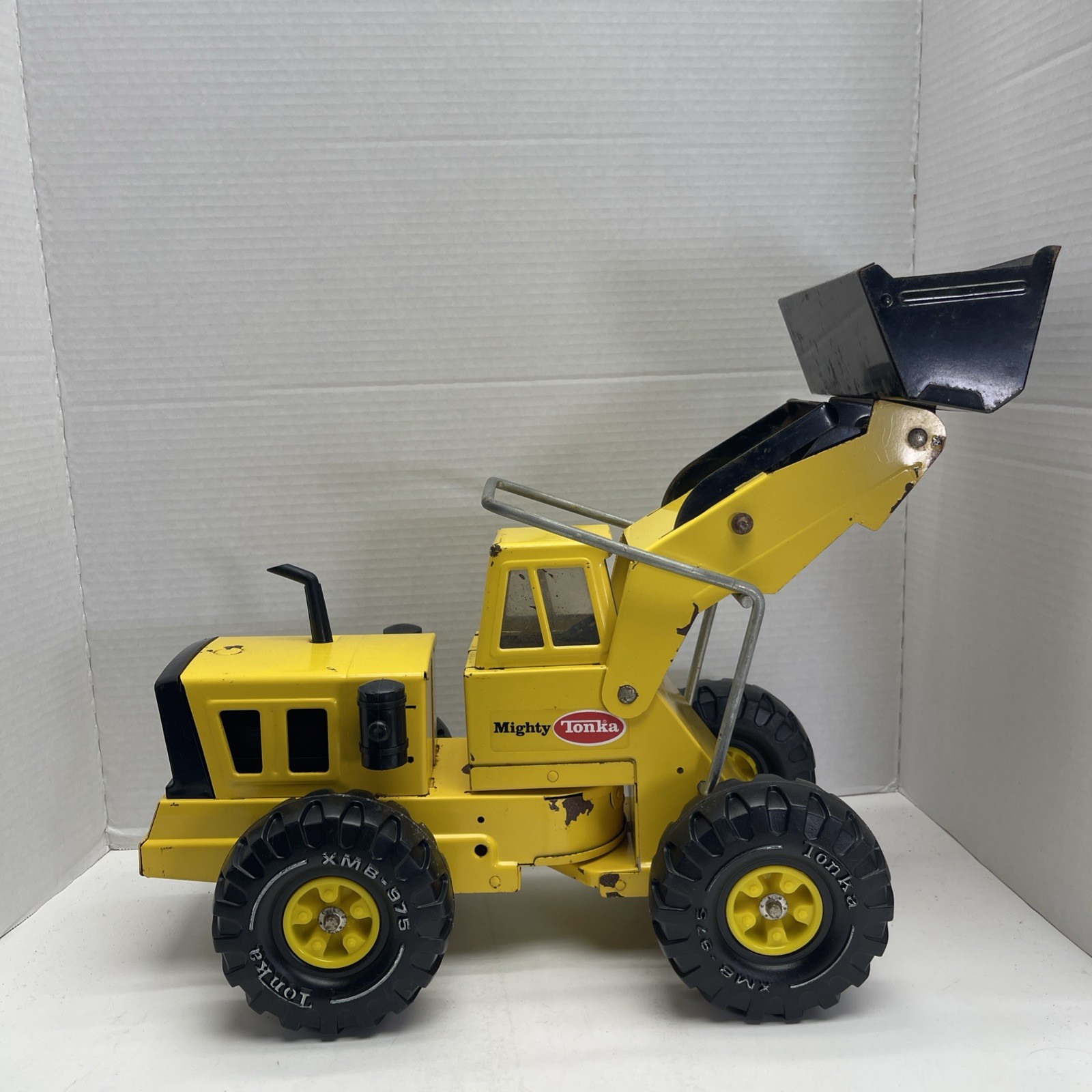 Mighty Tonka 1977-78 Front Loader Solid! Works! All Original (1957)