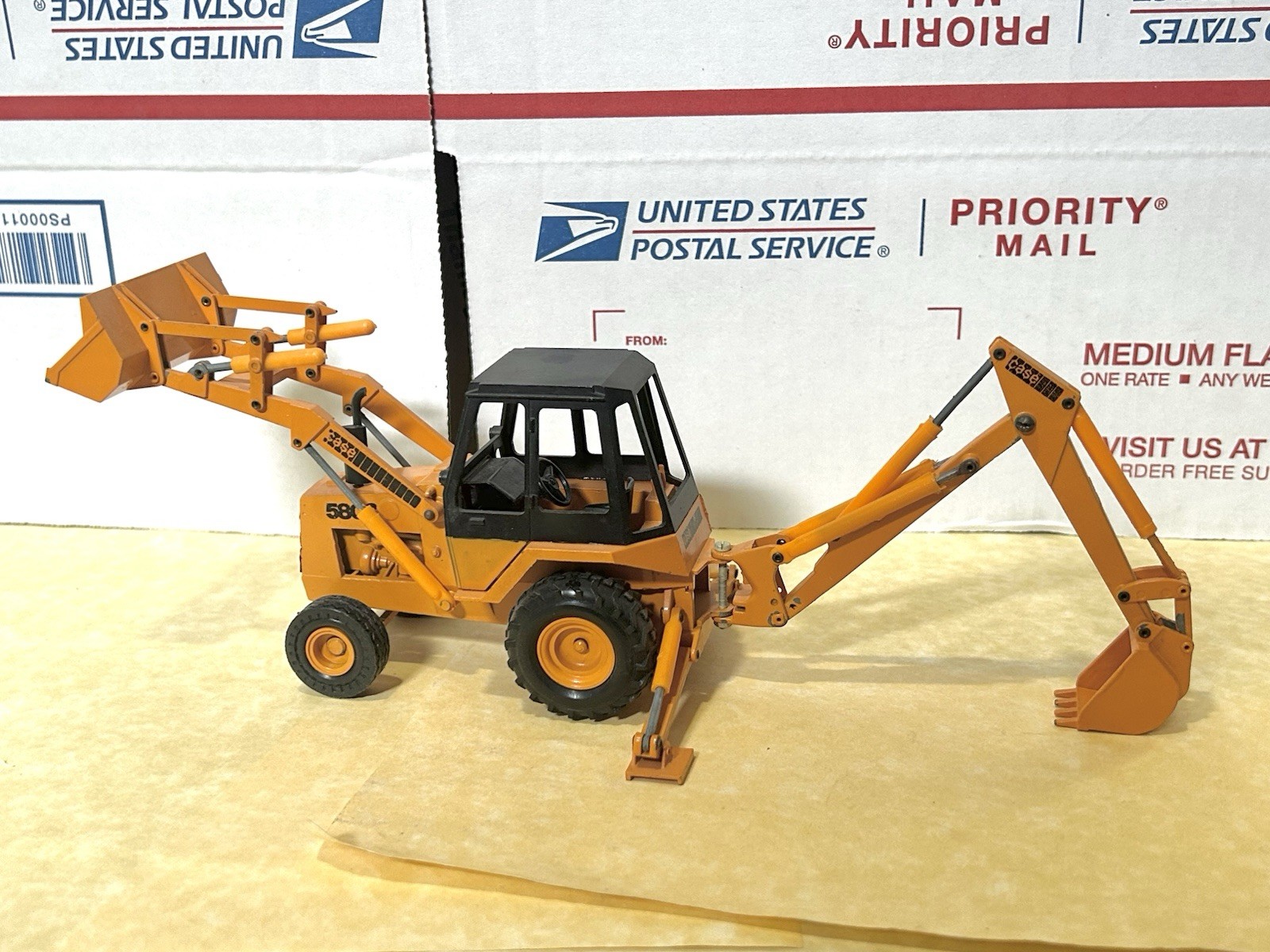 Conrad 1/35 Case 580C (Early Gescha) Construction King Loader-Backhoe (Boxed)