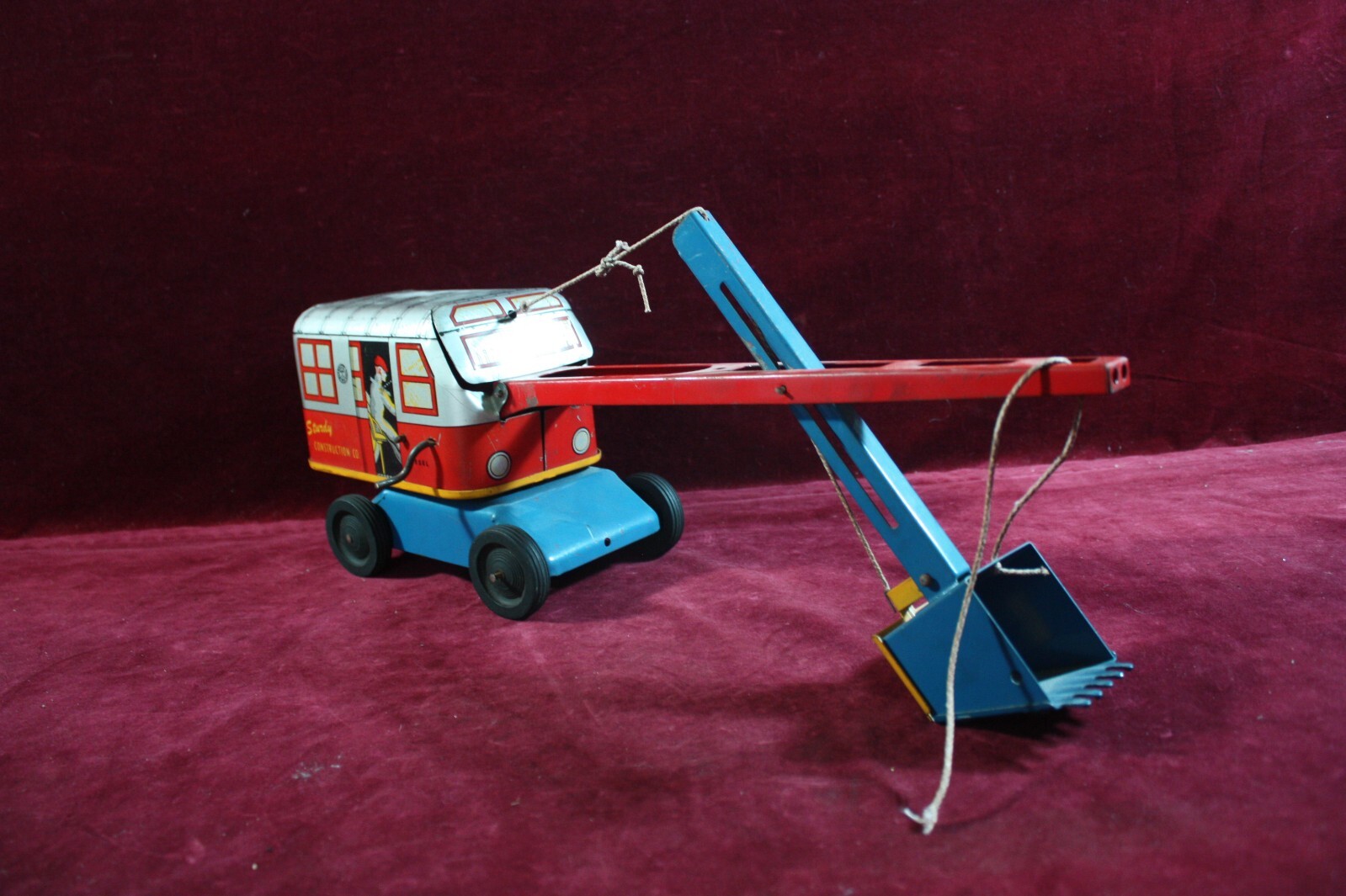 * VINTAGE WYANDOTTE STURDY CONSTRUCTION CO. TIN PRESSED STEEL TOY STEAM SHOVEL *