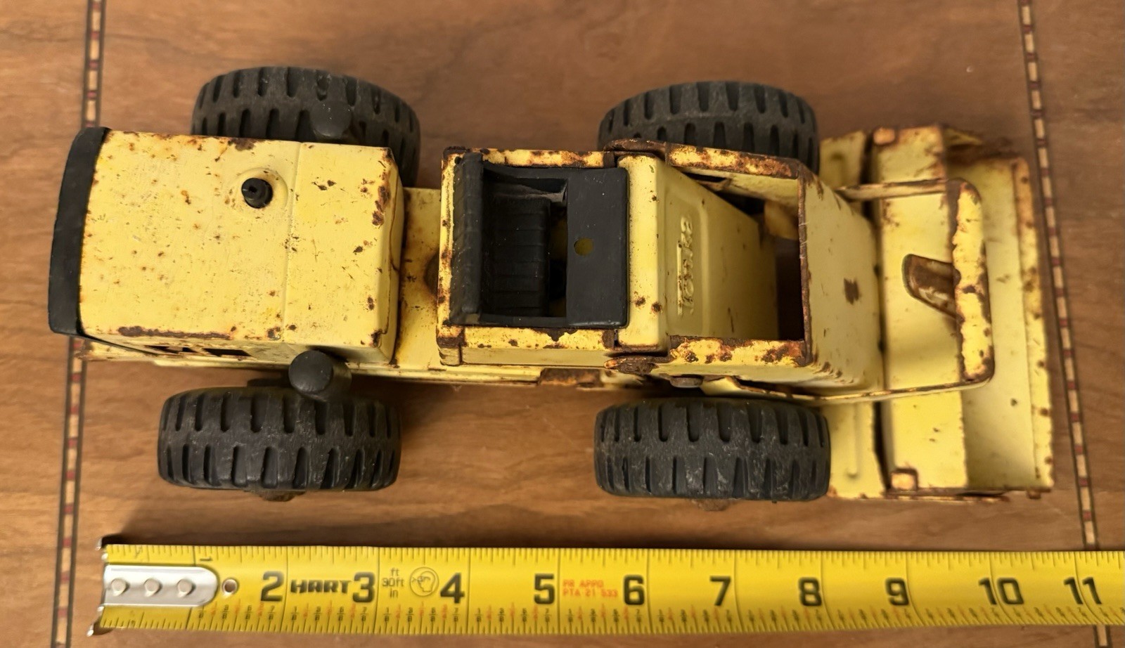 Vintage Die Cast Tonka Front Loader Steel Construction Toy Truck 10.5″