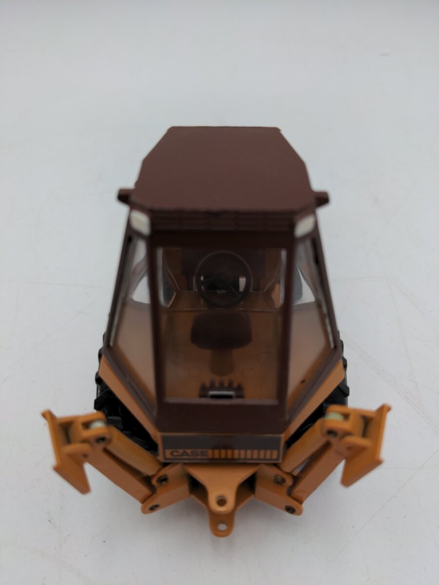Conrad 2933 1:35 Scale Diecast Case 580E Backhoe Loader/Box