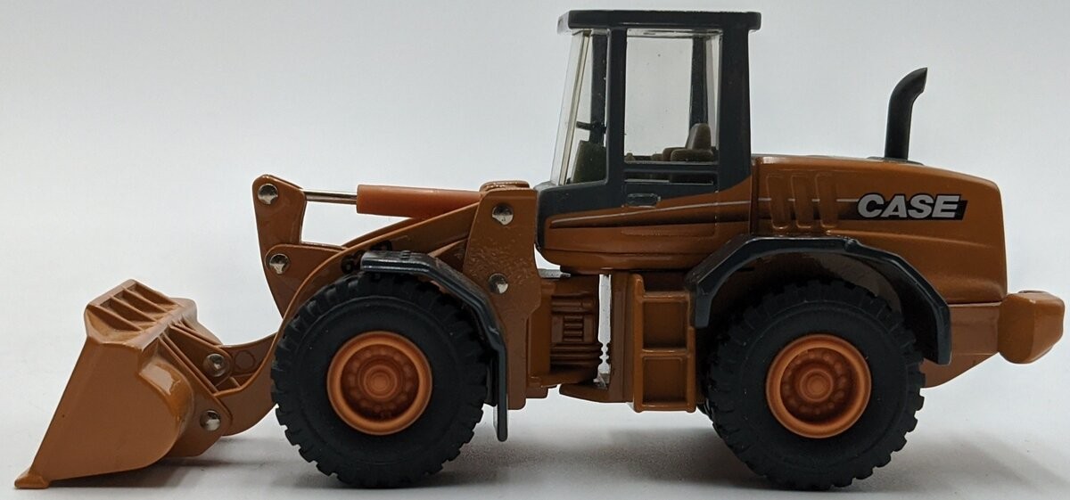 Ertl 14319 1:50 Scale Die-Cast Case 621D Wheel Loader NEW