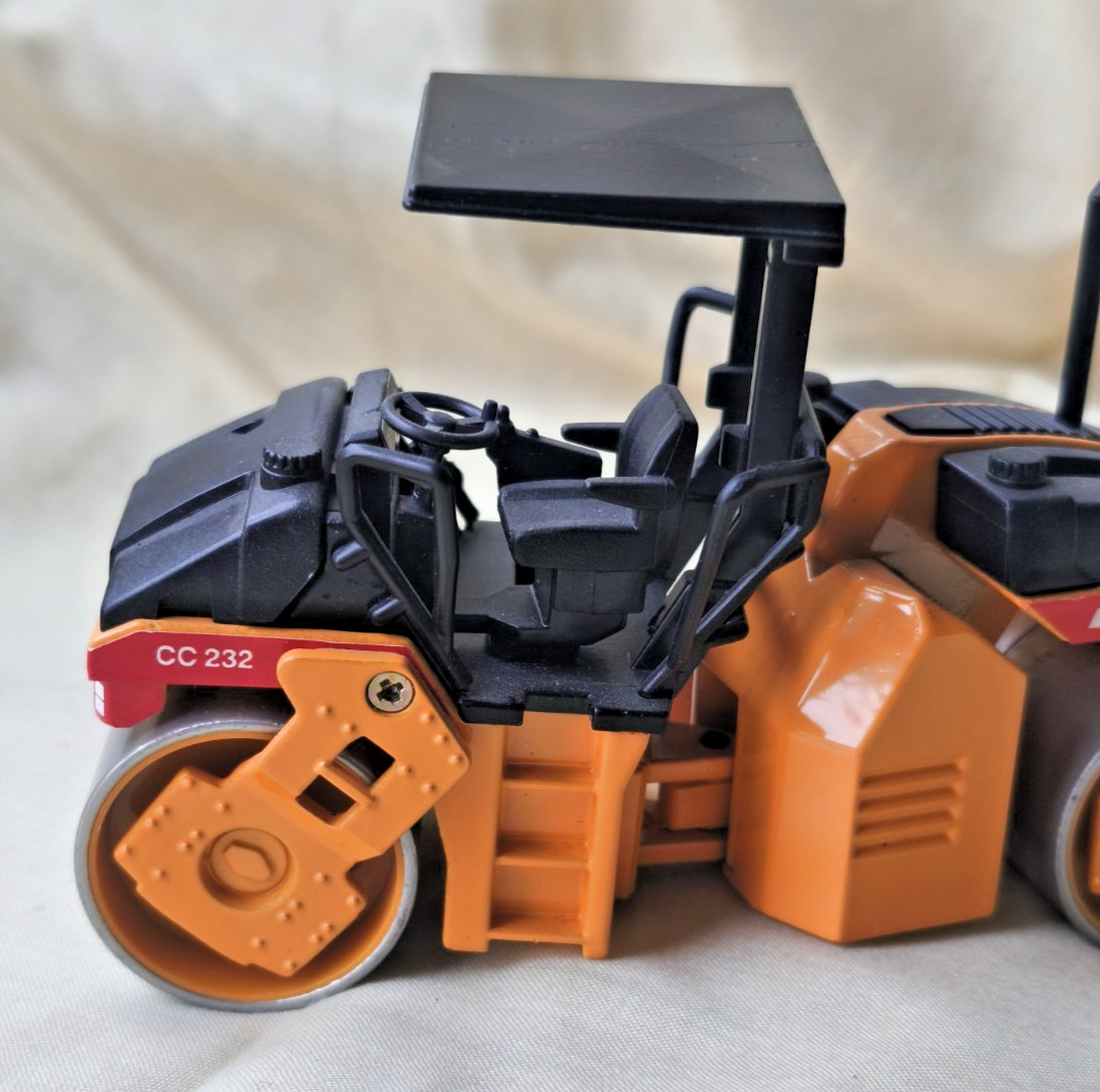 JOAL CC232 1:35 DYNAPAC RAMMER