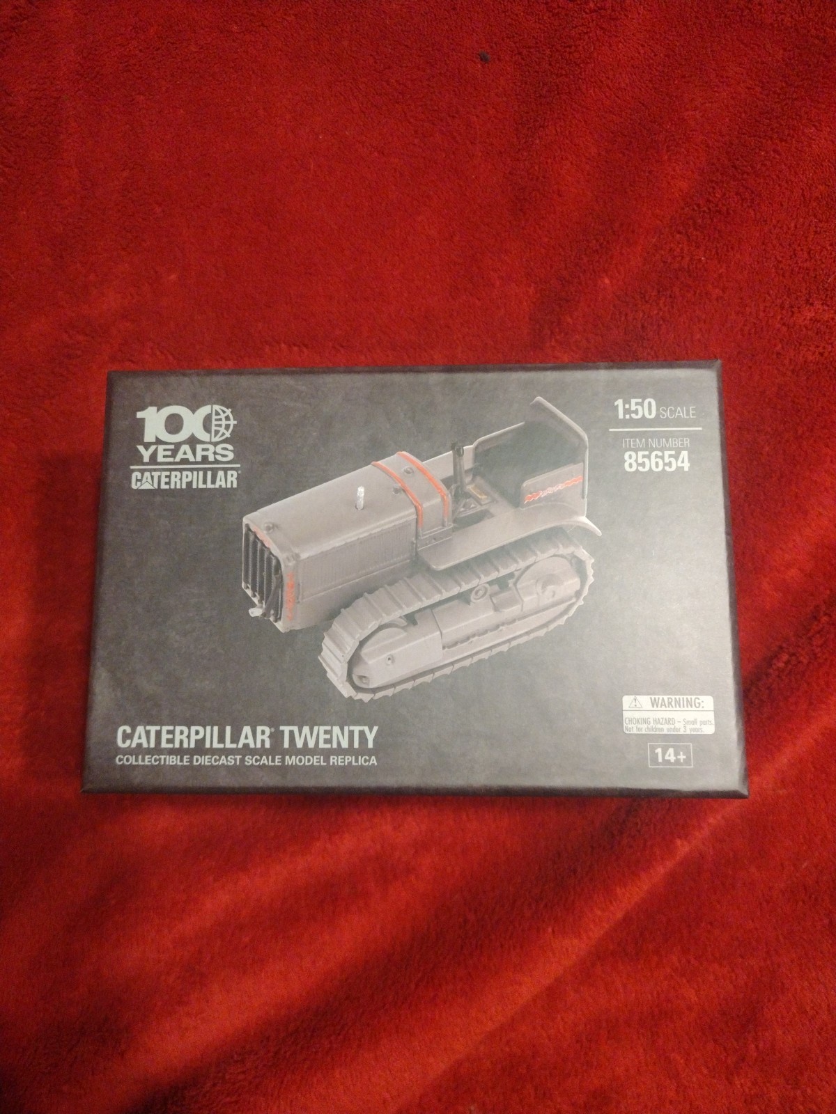1/50 Caterpillar Twenty Crawler Tractor, 100th Anniversary Diecast Masters 85654