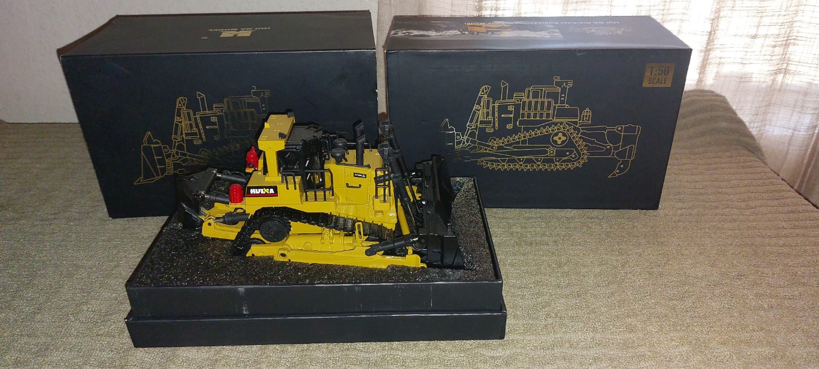 Hui Na Model Dozer 1:50 Scale