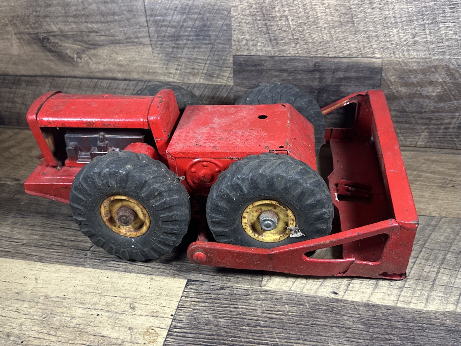 VINTAGE RARE NYLINT TOURNADOZER PRESSED STEEL RUBBER-WHEELED DOZER*READ*