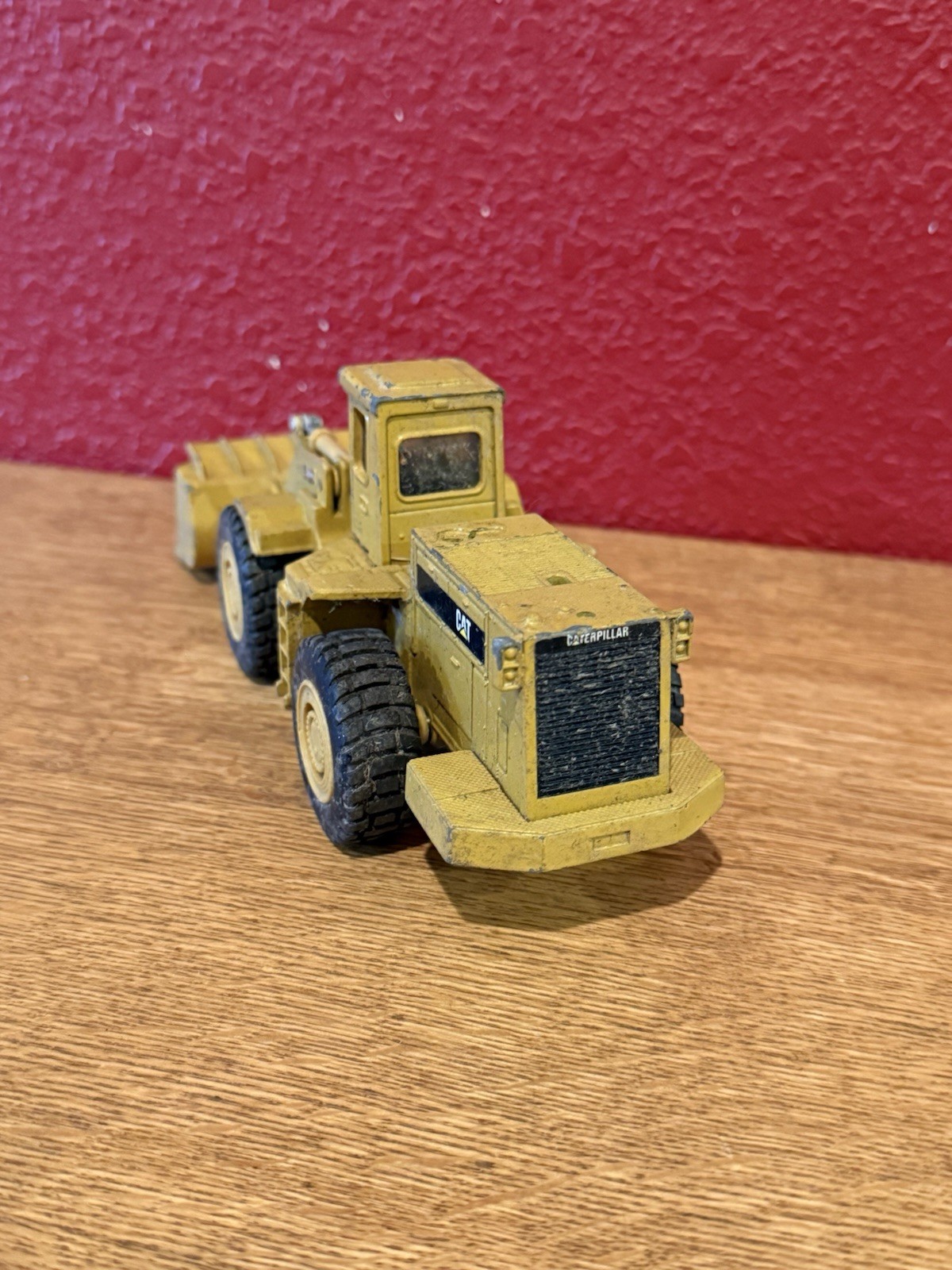 ERTL CAT Caterpillar Wheel Loader 988B 1445F Yellow Die Cast Model Vintage
