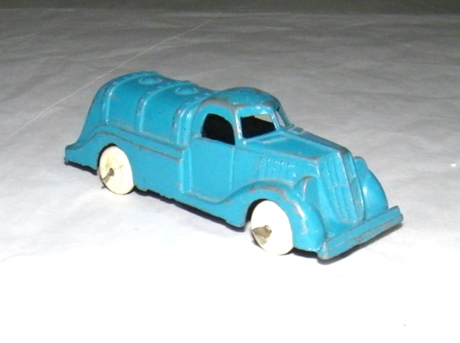Vintage Hubley 1940’s Fuel Tanker Truck Blue White tires 3.5″ Very Nice Original