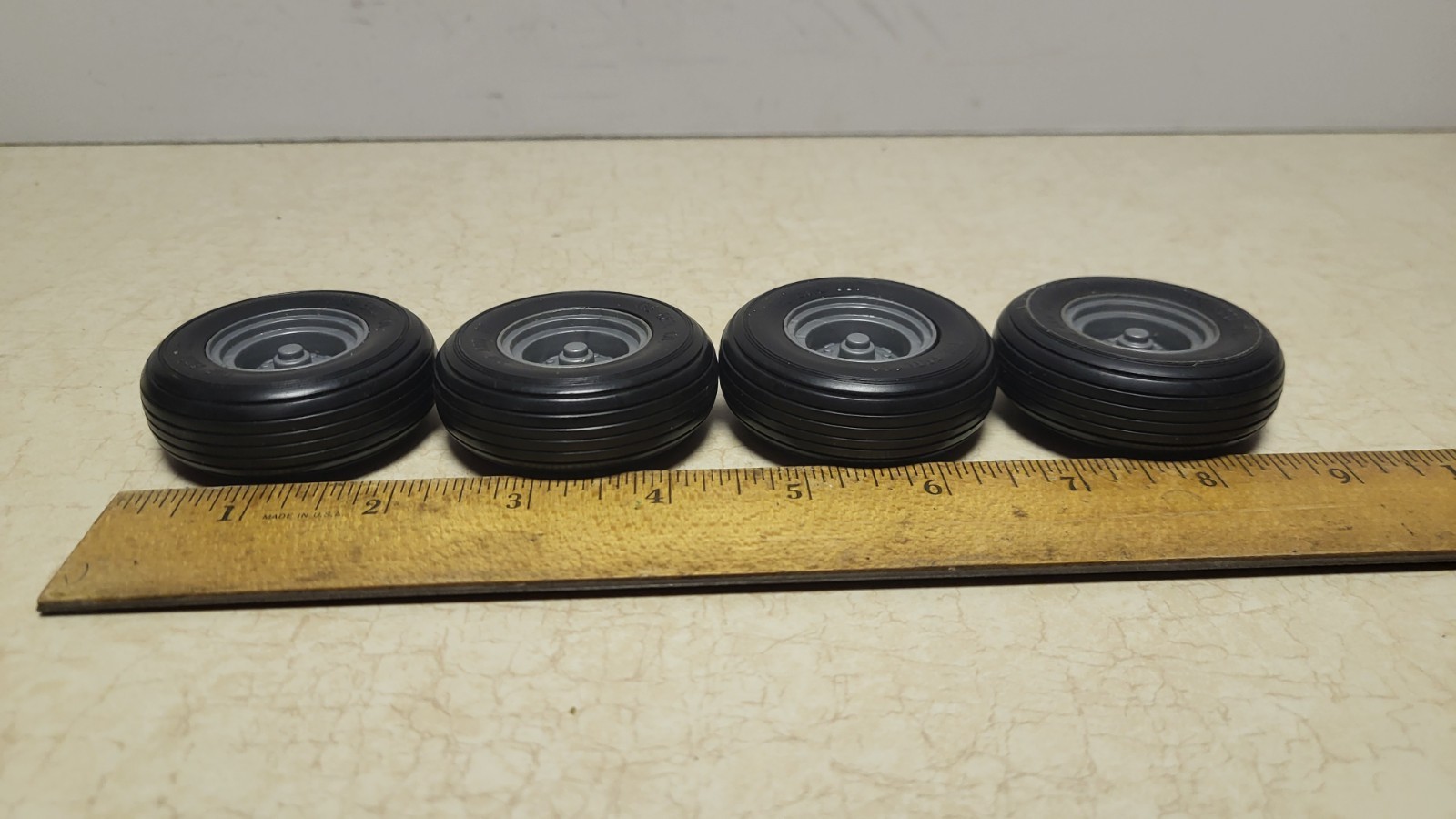 Toy Vintage Ertl Gravity Wagon 1:16 Set of 4 Wheels /Tires # 11