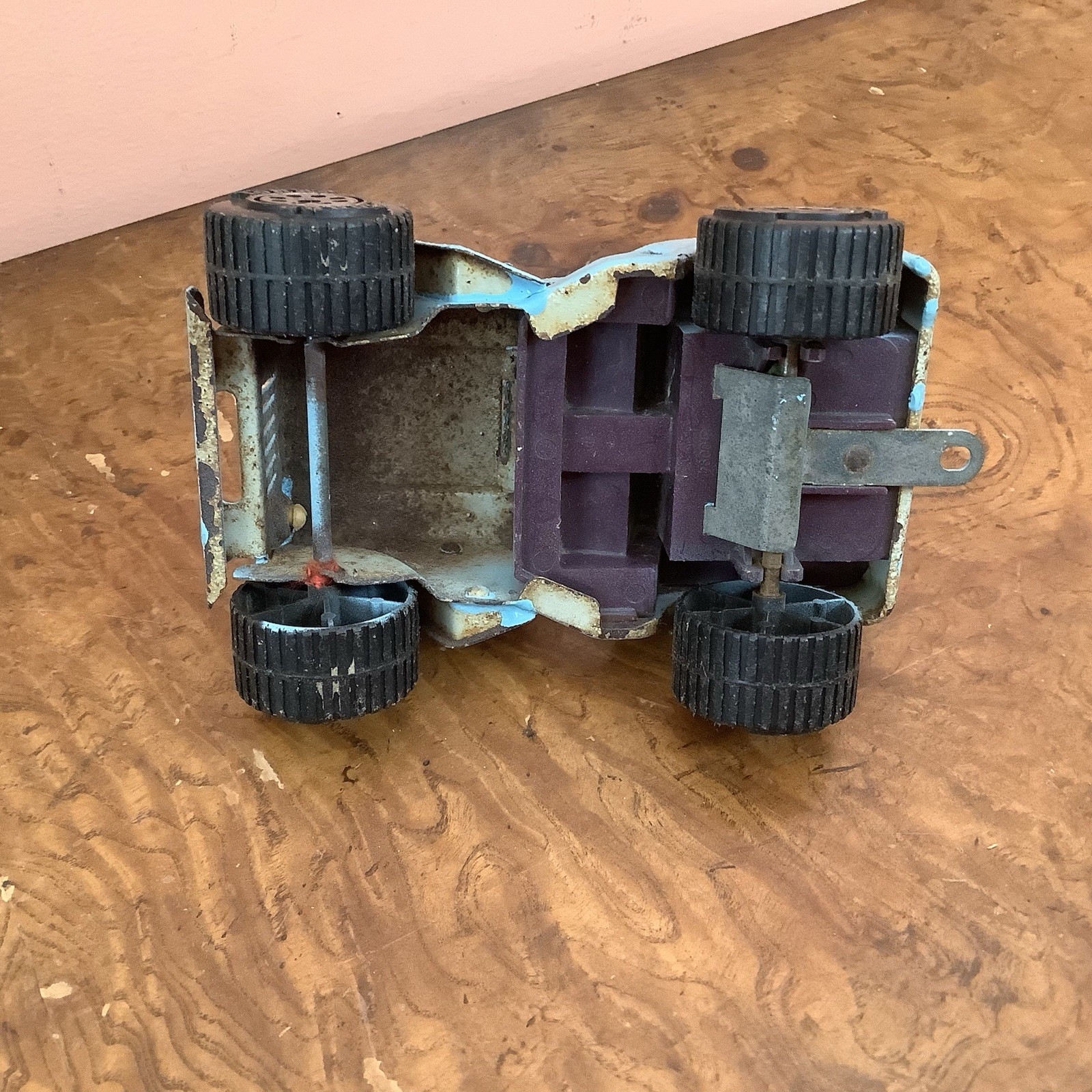 Vintage Tonka 810094 Plastic And Metal Jeep Sold As Pictured