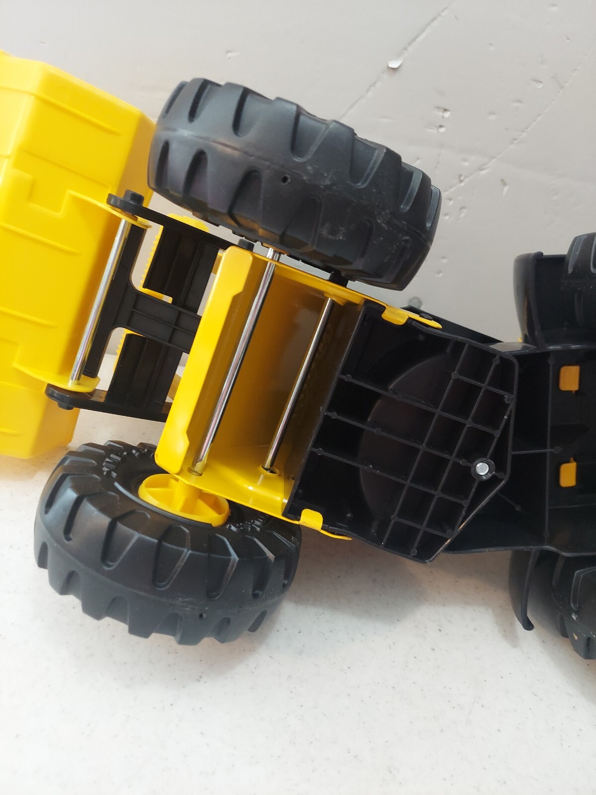 Tonka Steel Classics Front End Loader 838 slightly used