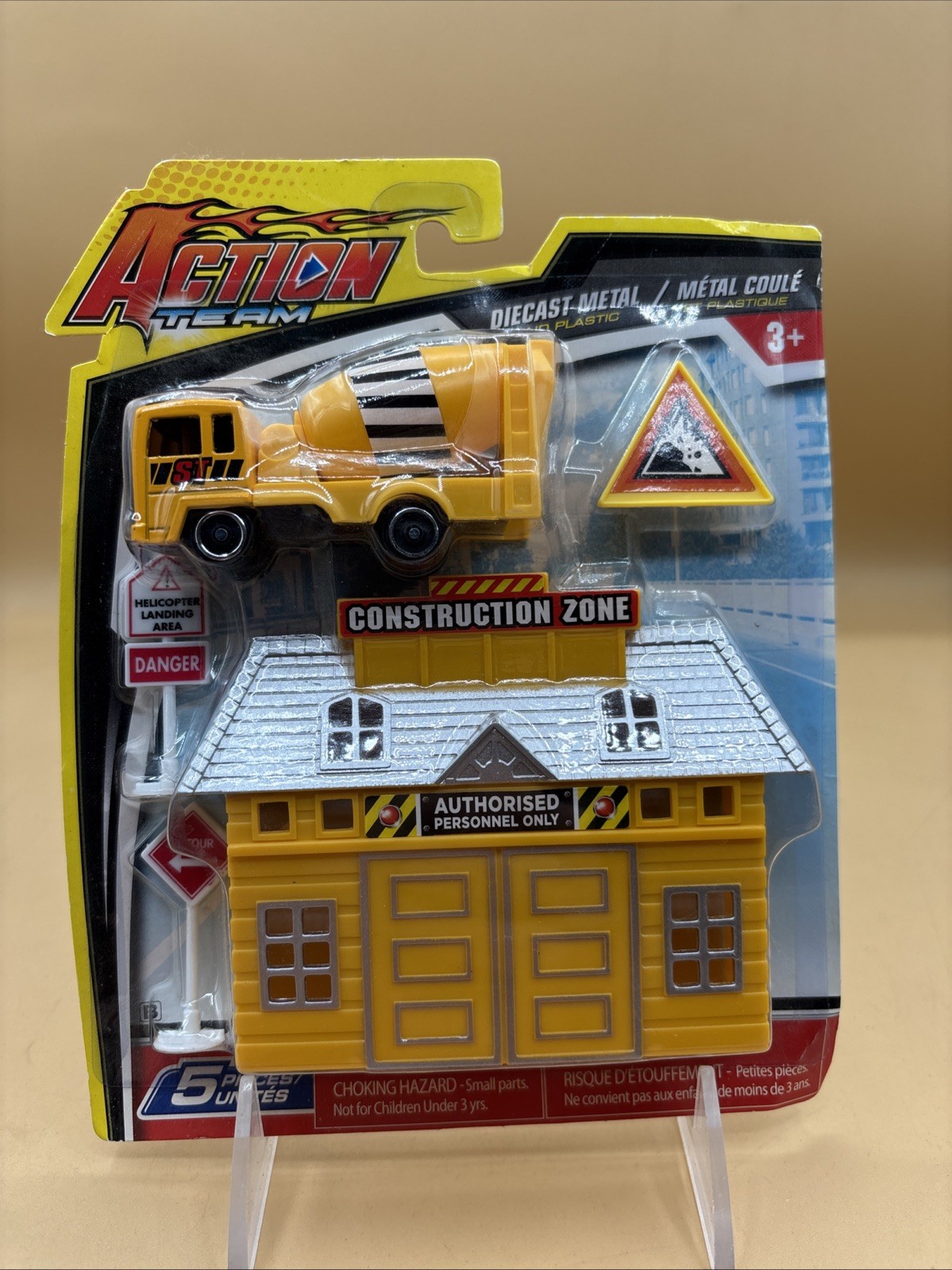 Action Team Construction – Cement Truck Die Cast Metal & Plastic 5 Pcs New