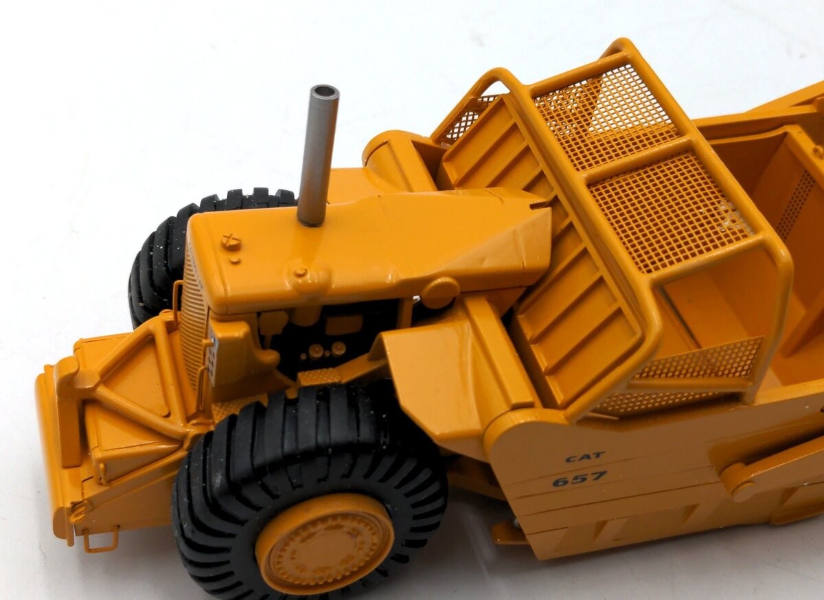 Black Rat Models 1:48 Scale Diecast Caterpillar 657 Scraper Push Pull