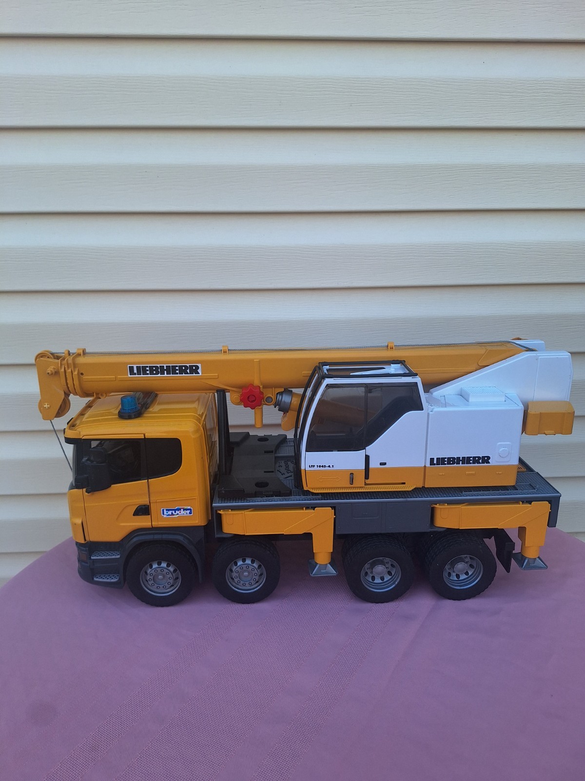 Bruder Scania Super 560R Liebherr Crane Truck – 1:16 Scale Model