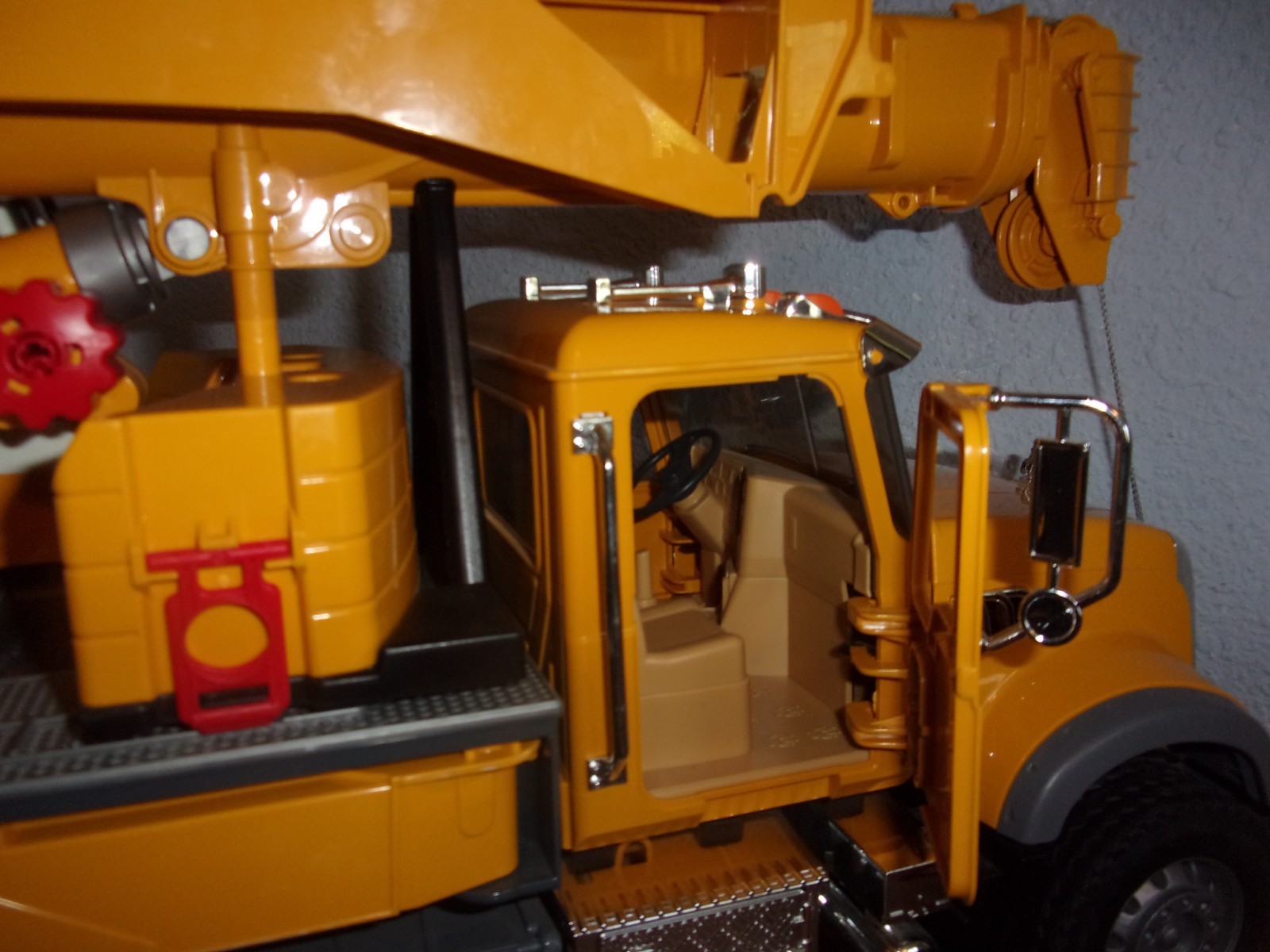 Bruder Mack Granite Liebherr Crane Truck 1/16 scale Mint 100% complete