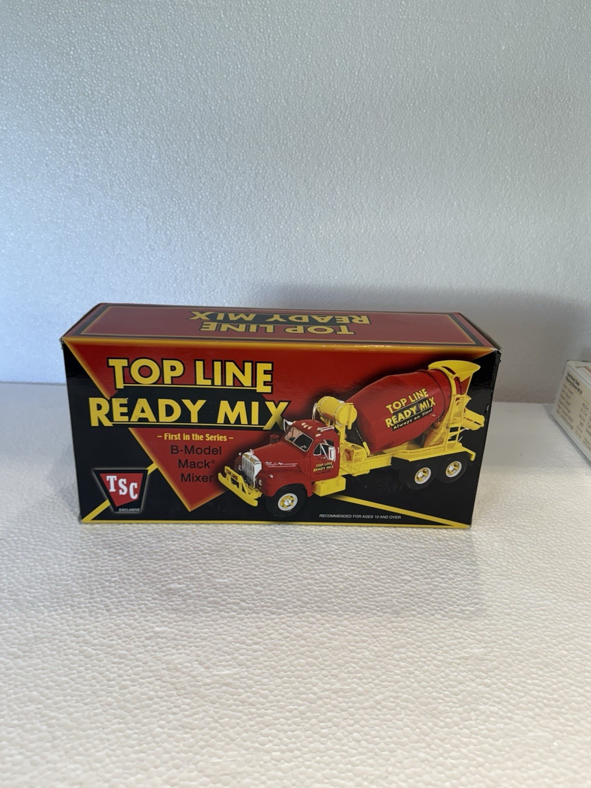 First Gear Mack B Cement Mixer Diecast Model Truck 1:34 Top Line Ready Mix, TSC
