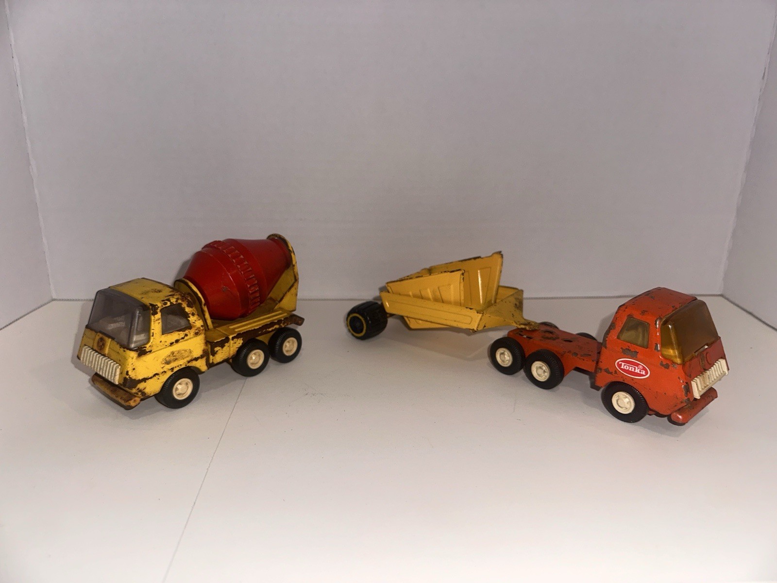 Tonka Pressed Steel Cement Mixer Truck & Dump Trailer Lot Yellow/Red/Orange