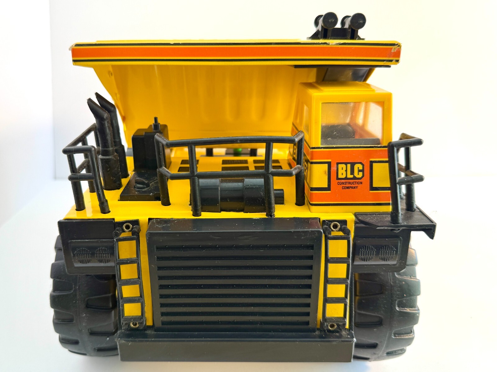 Vintage 1991 Buddy L Big Bruiser Stamped Steel Dump Truck Lights & Sound
