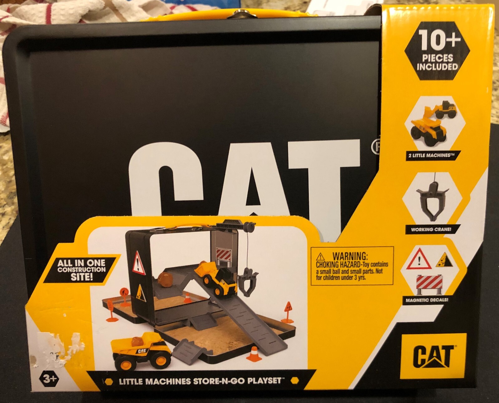 Caterpillar Little Machines Store-N-Go Playset NEW and UNOPENED