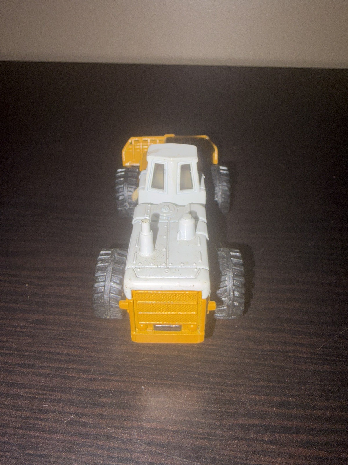 ERTL Mighty Movers International Payloader Wheel Loader 560 NO BOX*