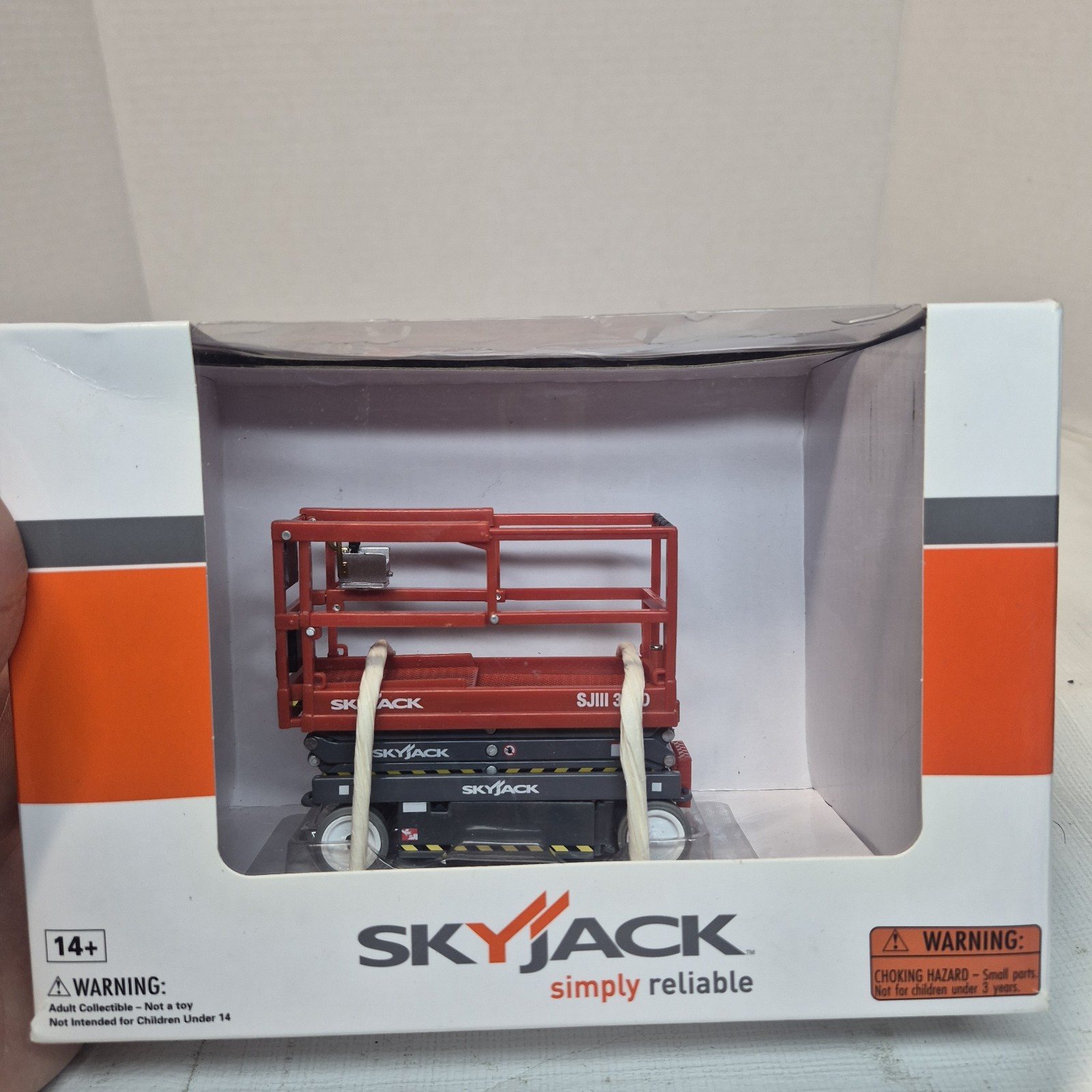 Norscot Skyjack SJIII 3220 Diecast Model Scissor Lift ELECTRIC SCISSOR LIFT 1/25
