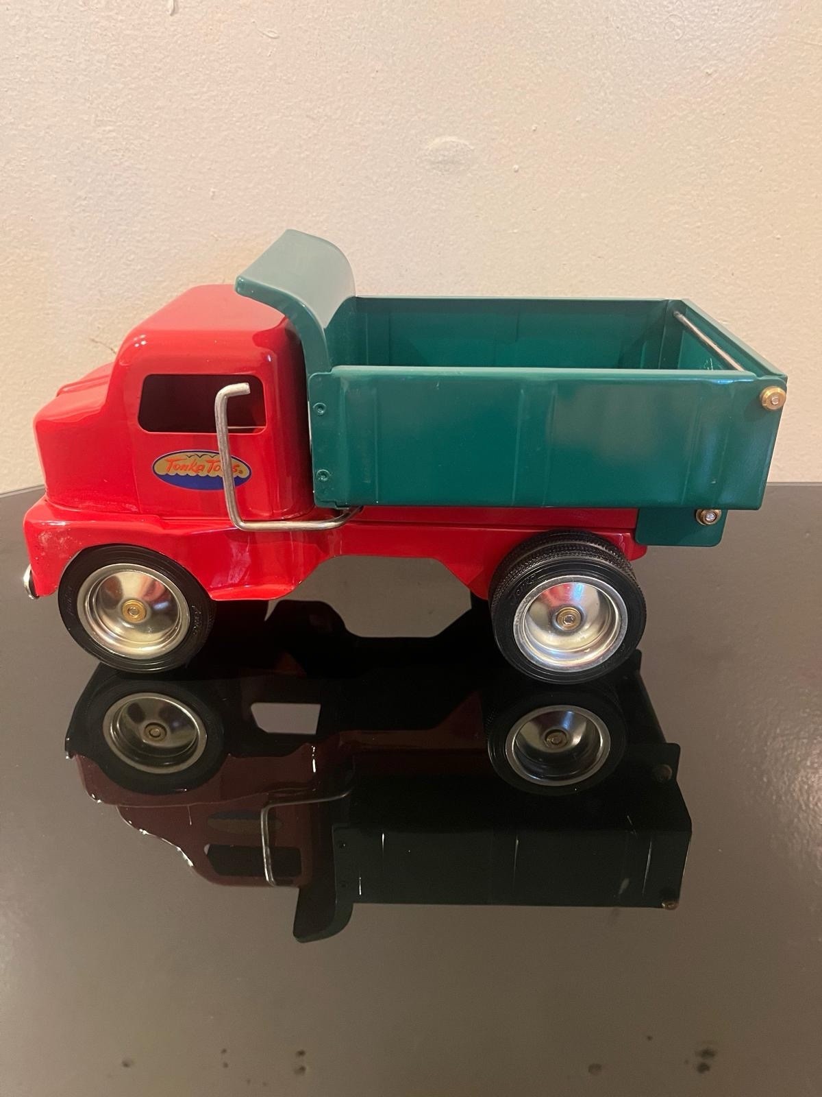Tonka Collector Series 1949 Dump Truck 1:18 Limited Edition Steel Red/Green