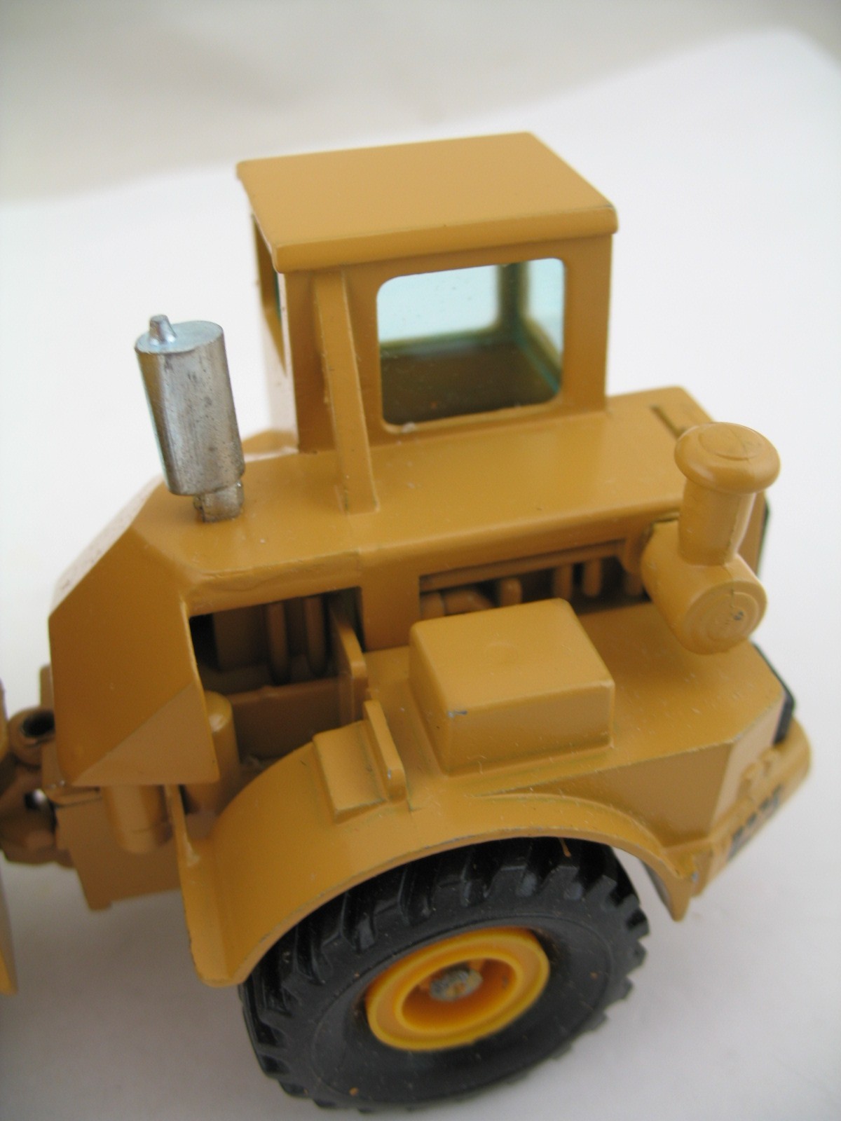 NZG Model 166: DJB D275 Articulated Dump Truck