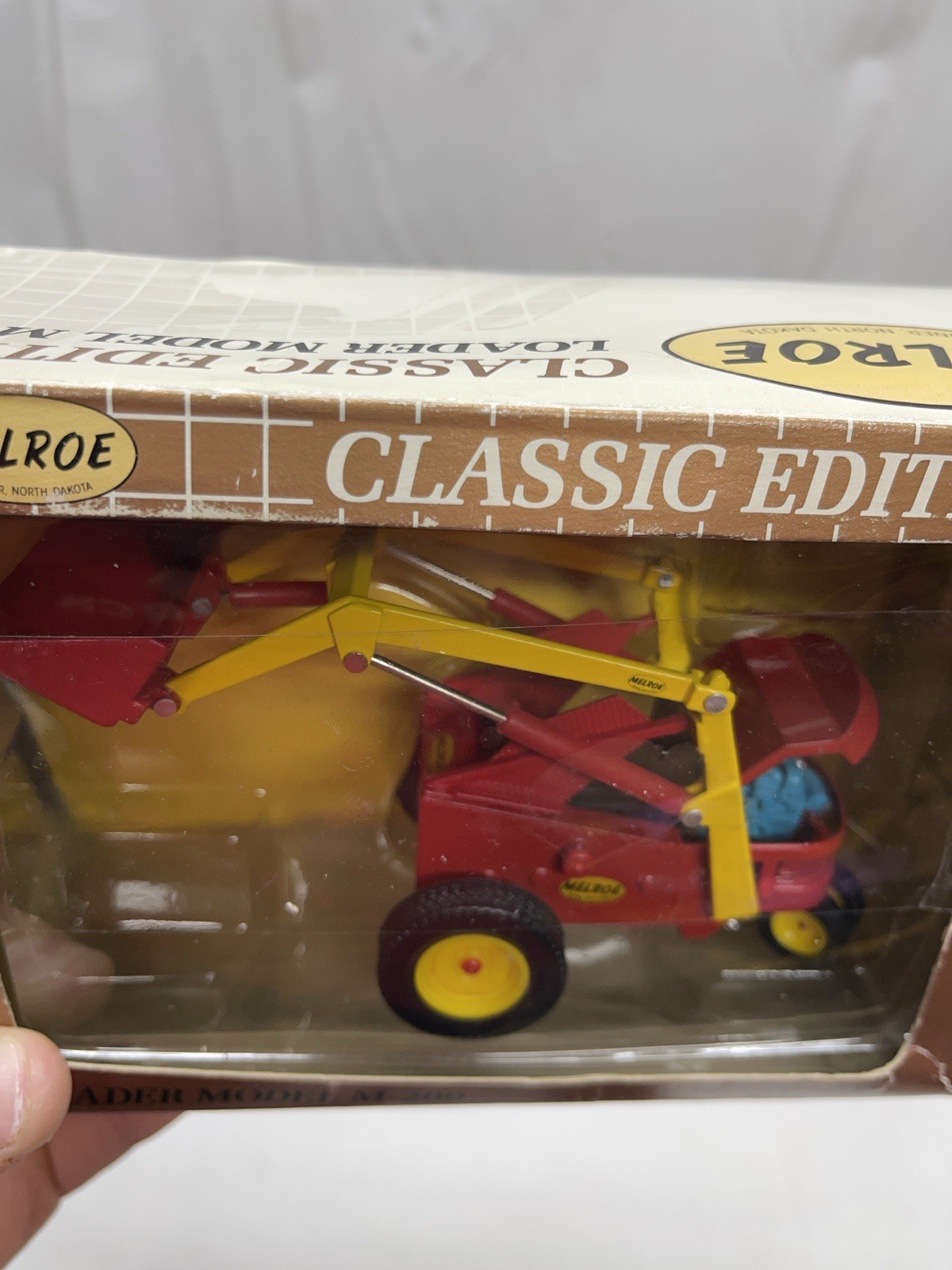 Melroe Bobcat M-200 Loader – Clover 1:25 Scale Diecast Model #6722771