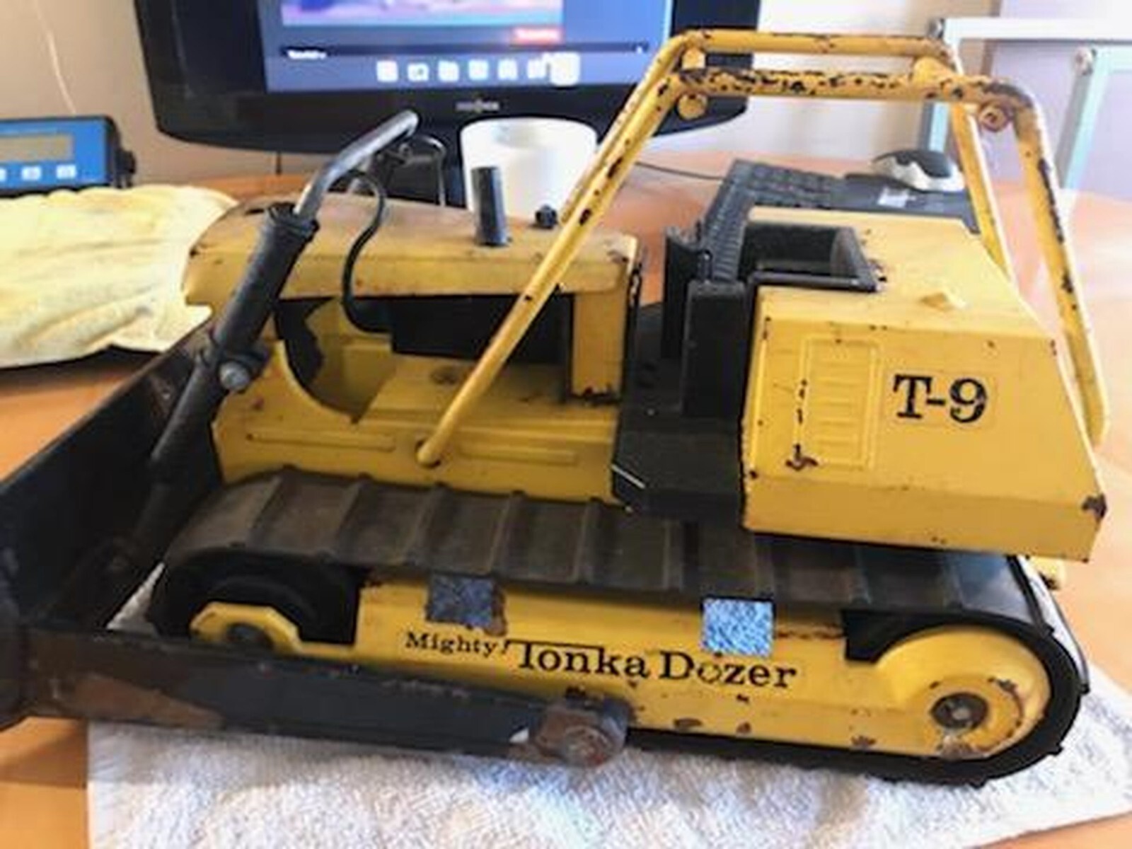 Vintage Mid 70’s Mighty Tonka Dozer T-9 No. 3907