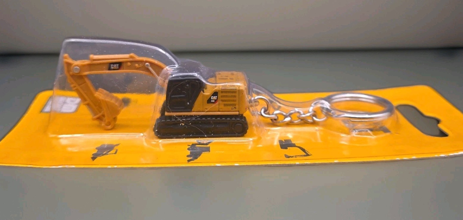 Caterpillar Micro 320 Hydraulic Excavator Keychain