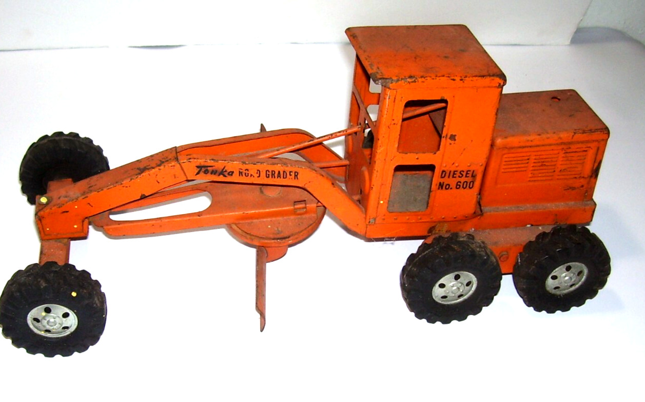 Vintage 50’s-60’s TONKA No.600 Diesel ROAD GRADER- Orange Tonka Grader