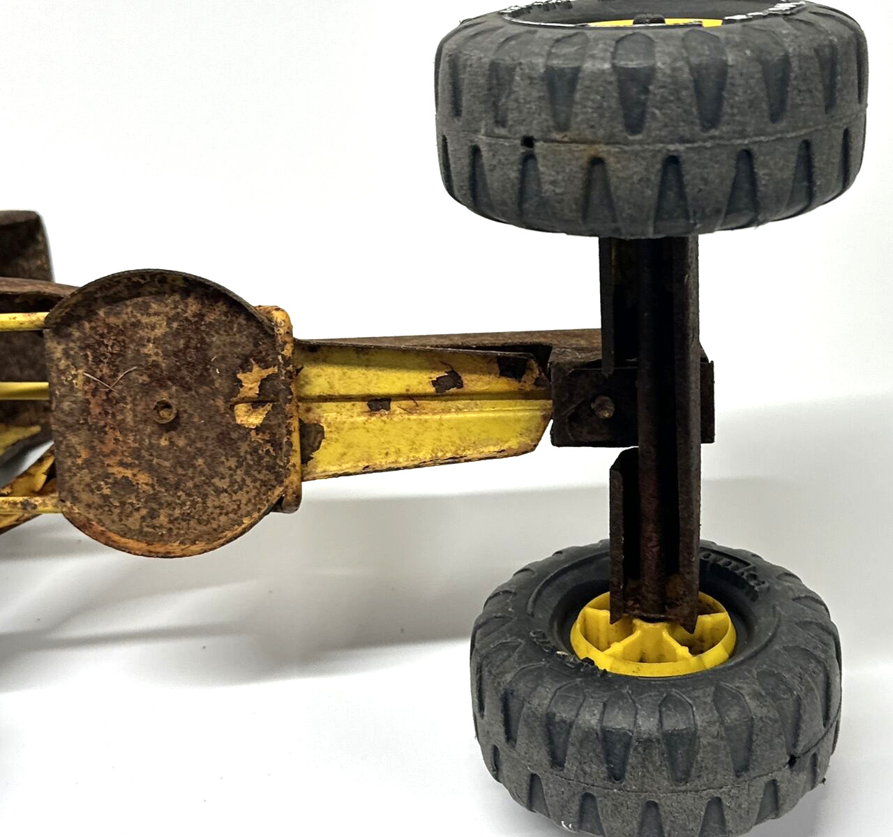 Vintage Tonka Road Grader 1960s? 70’s? Toy Pressed Metal Yellow Approx. 17” Long