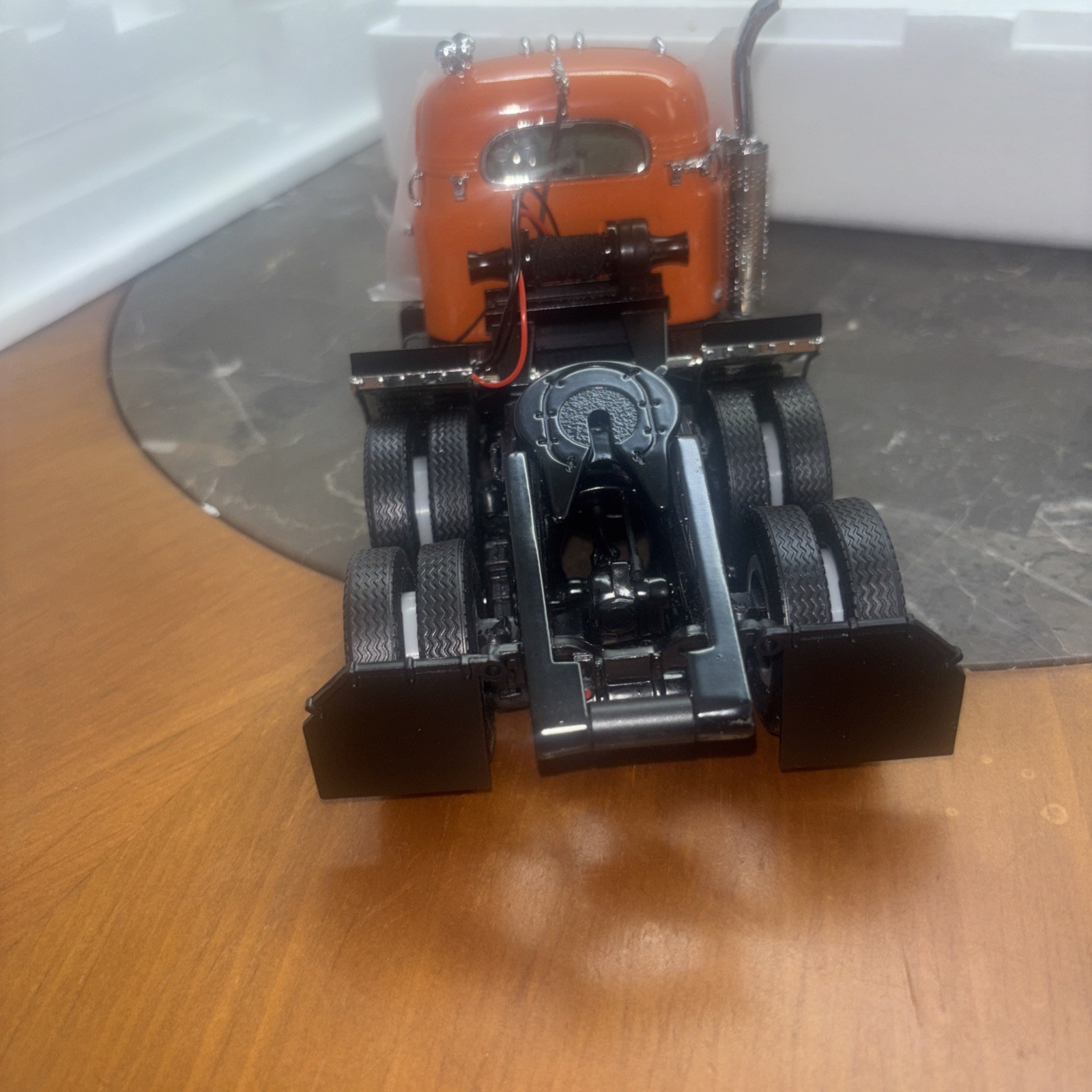 First Gear 1/25, Mack B61 With Lowboy. Allis-charmers. 49-0103