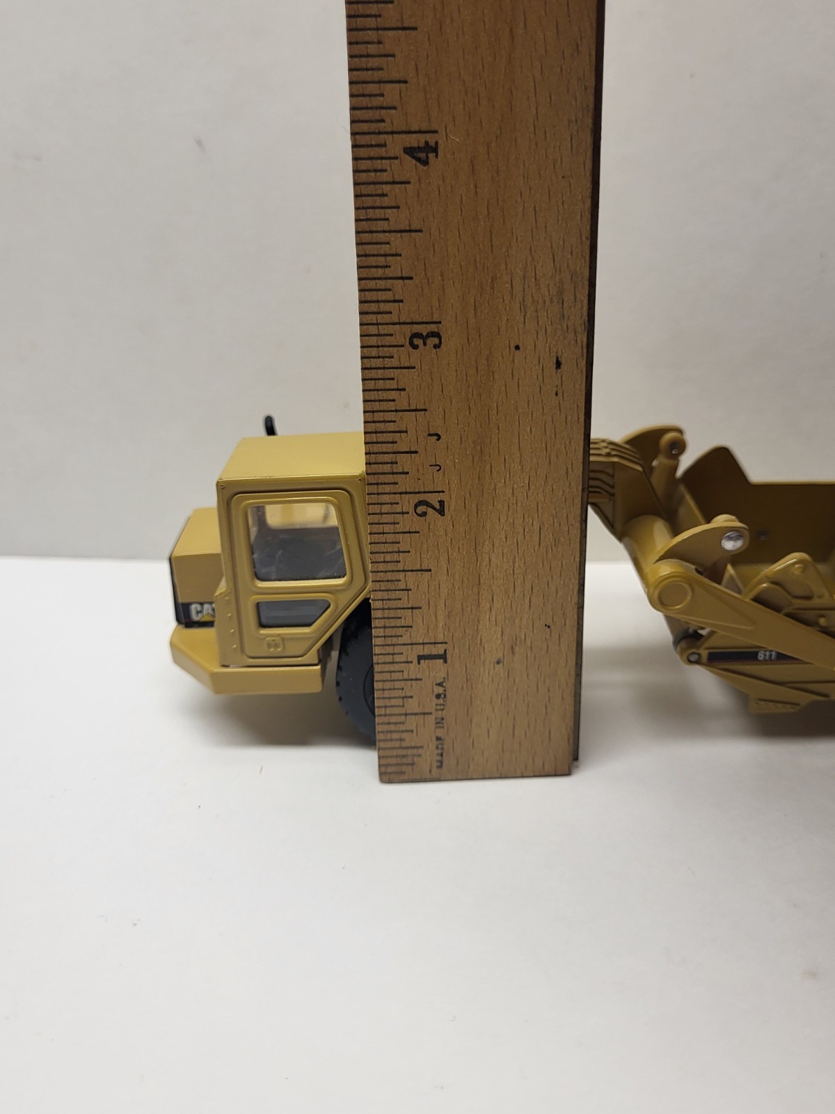 CAT 611 Wheel Tractor Scraper Truck Diecast Construction Toy Norscot Collectible