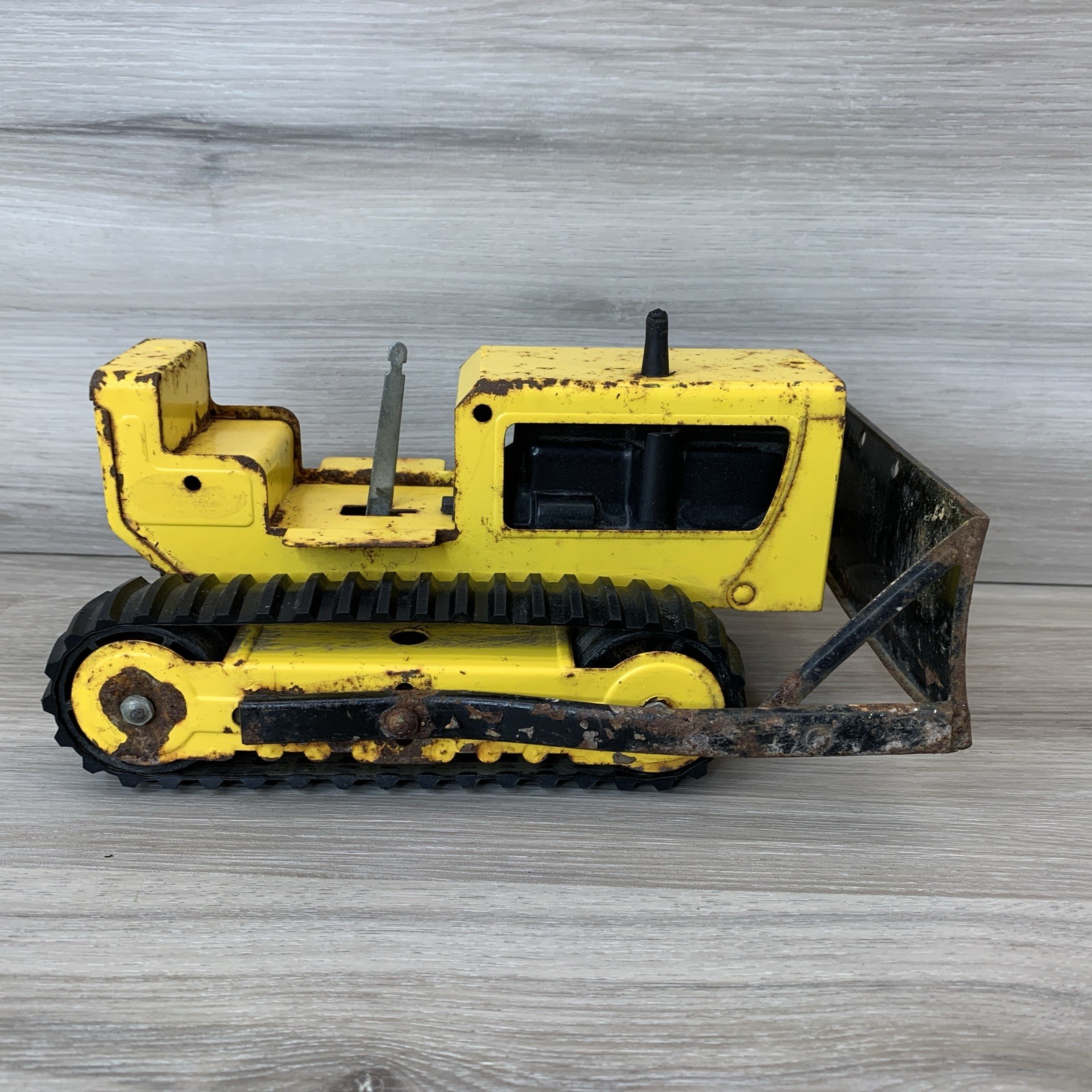 Vintage Tonka Pressed Steel Yellow Bulldozer No 300 Black Plow And Rubber Tracks