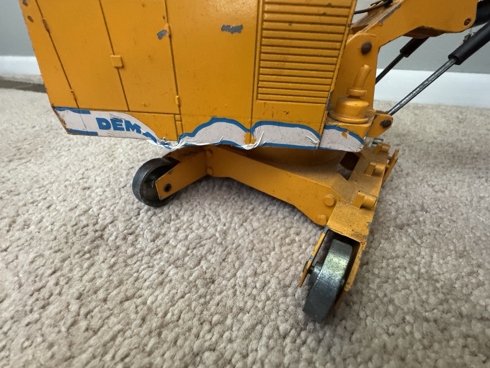 Vintage NZG 1/50 Scale Die-Cast Demag H185 Crawler Excavator Germany As Is Nice