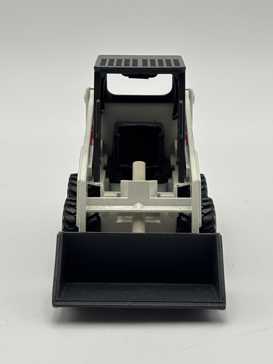 Bobcat 1:19 Bobcat Loader 743 Melroe Clover