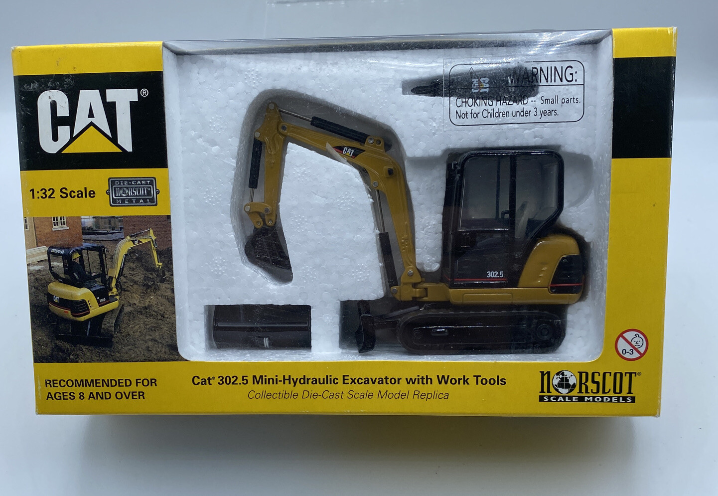 Vintage 2001 Norscott CAT 302.5 Mini-Hydraulic Excavator with Work Tools #55085