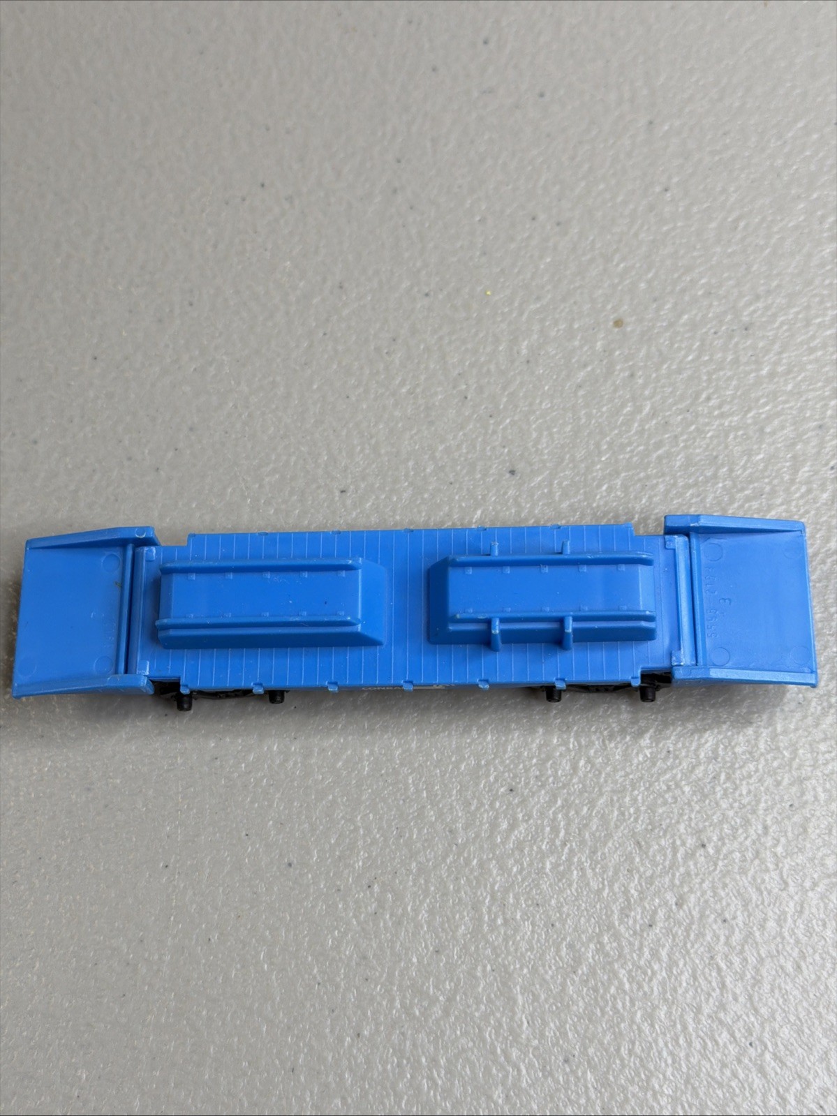 Hot Wheels Railroad Sto & Go Freight Yard Train Track 1983 Santa Fe Box Cars