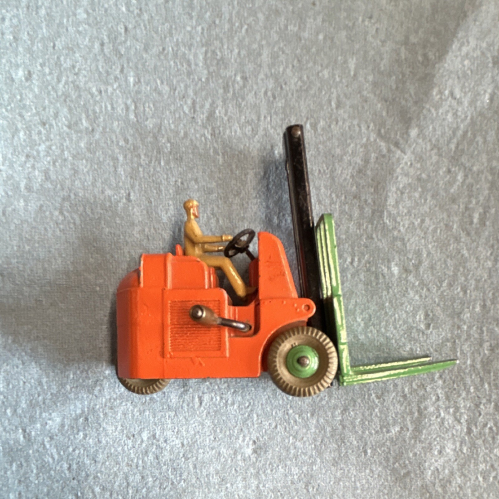 Vintage Dinky Toy: Forklift. Operational